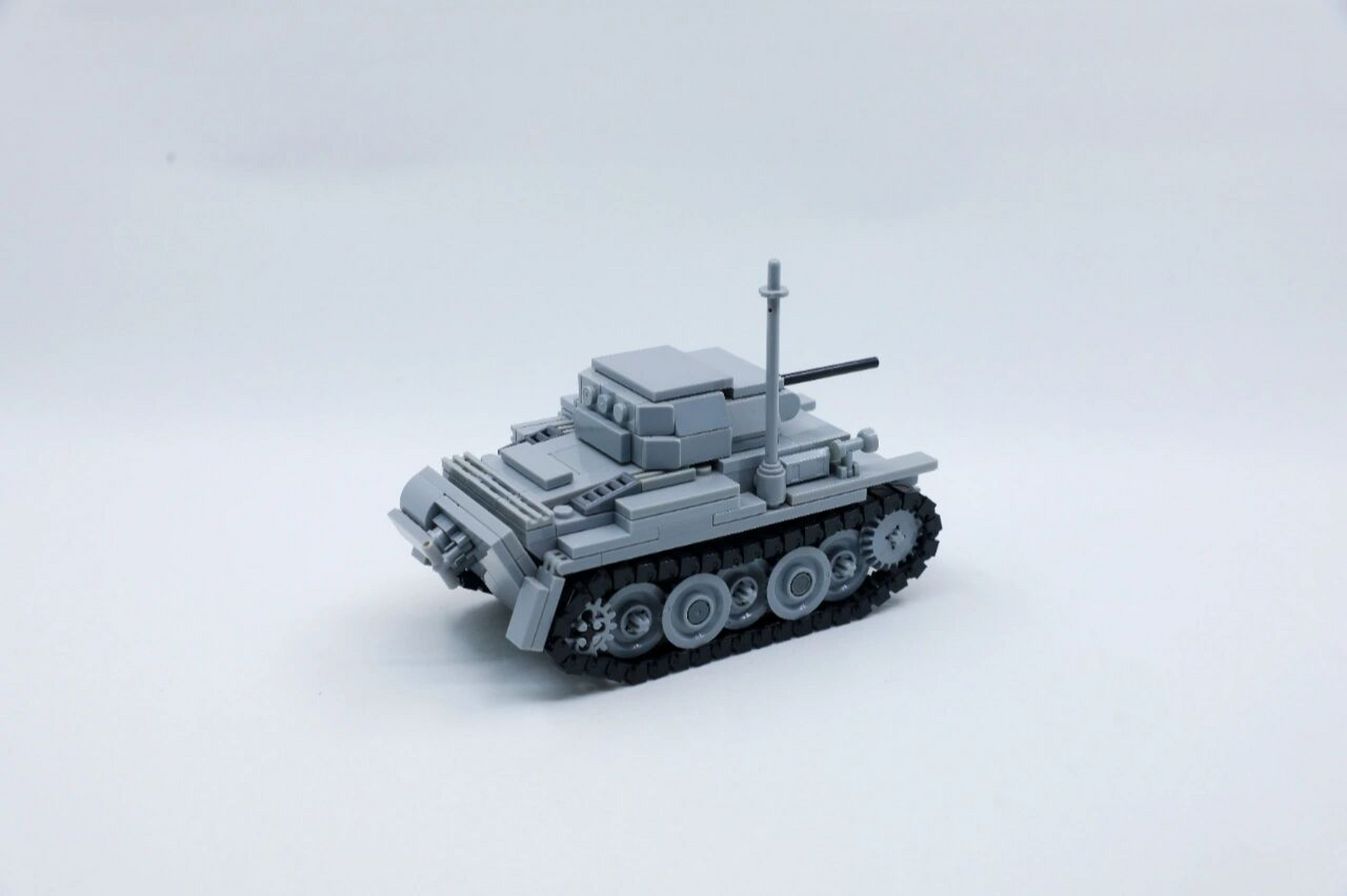 乐高moc《二战载具集锦》轻坦篇 积木还原经典的轻型坦克:二号坦克"