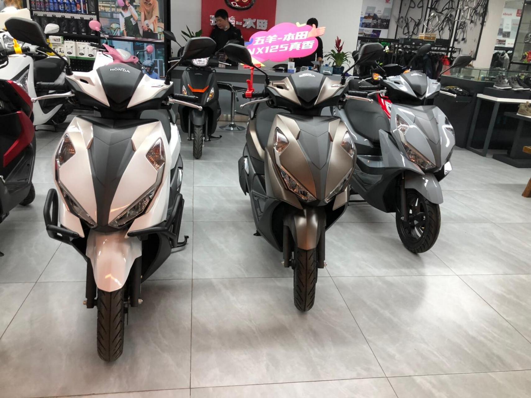 五羊本田摩托车