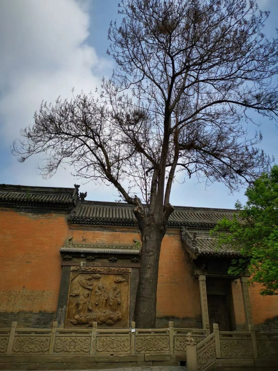 常家庄园(一) 山西榆次常家庄园,是"儒商世家"常氏家族从康熙年间开始