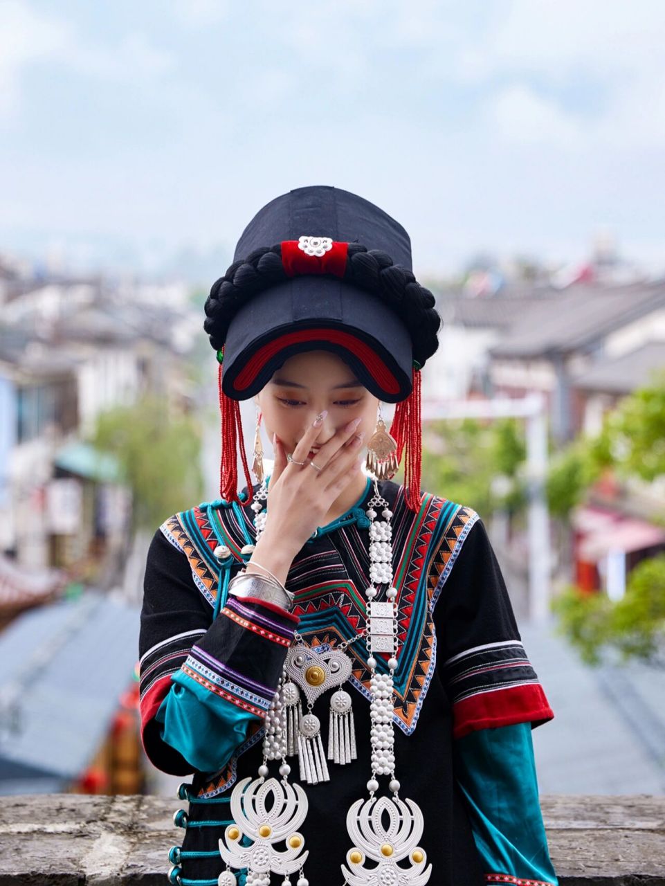 彝族小姐姐 镜头是没有感情的,是拍照的人用了心