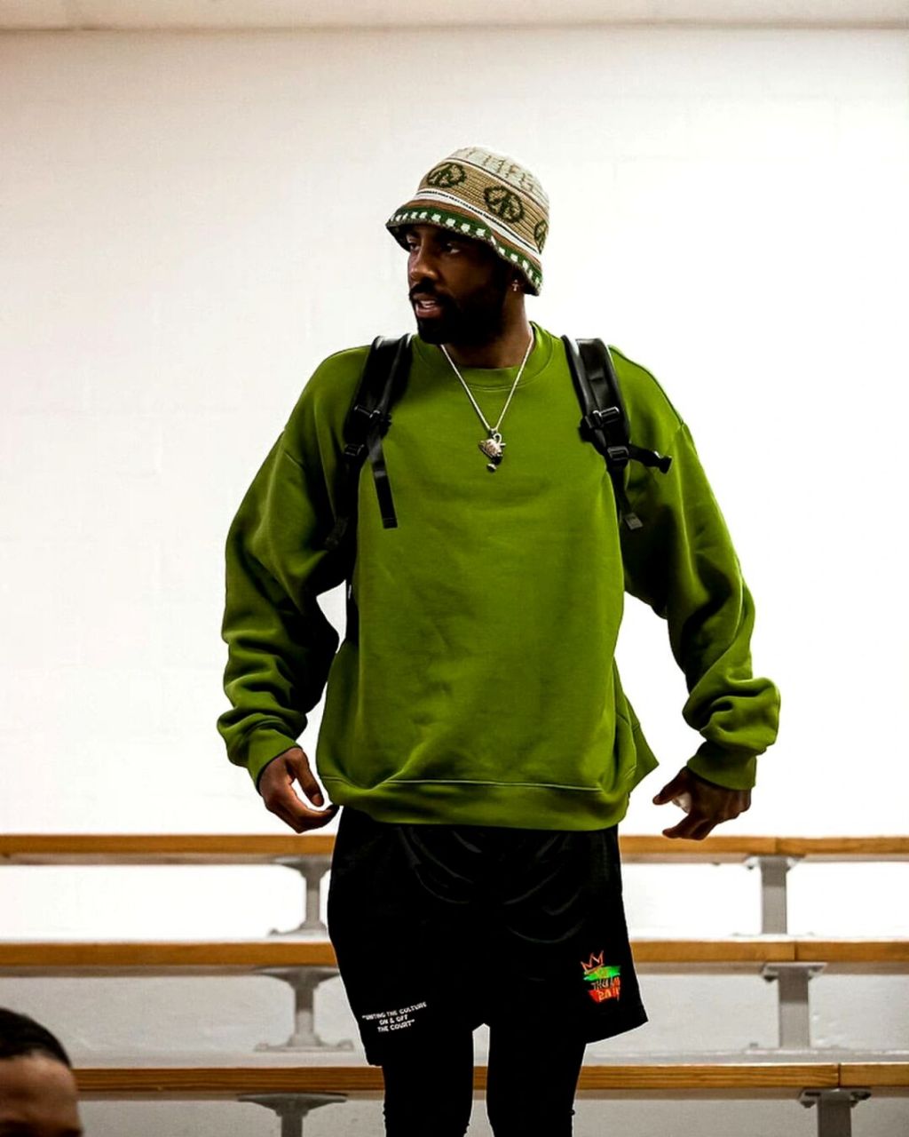 9404 #nba# #篮球# #篮球头像壁纸# #kyrie# #欧文