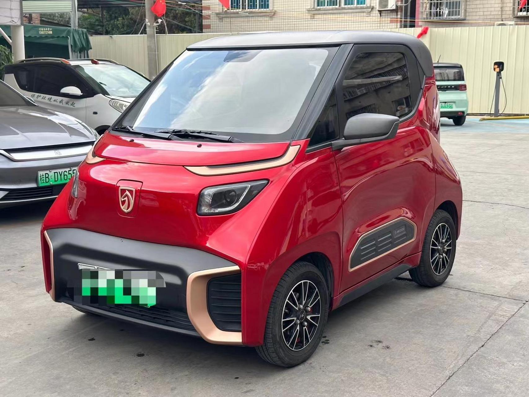 xx万,极品宝骏e200 2021年7月入户,305续航倒车影像,费用长车况原版原