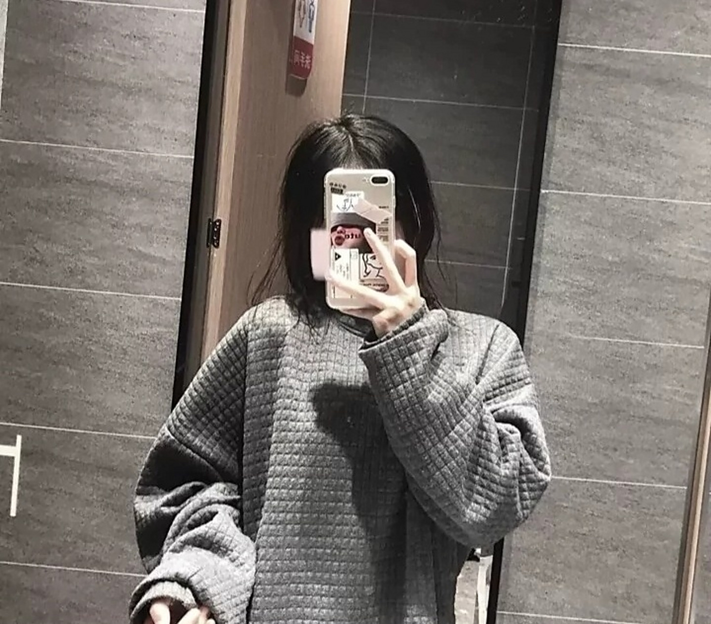 推荐对镜子拍照女头 我又滚回来更新了