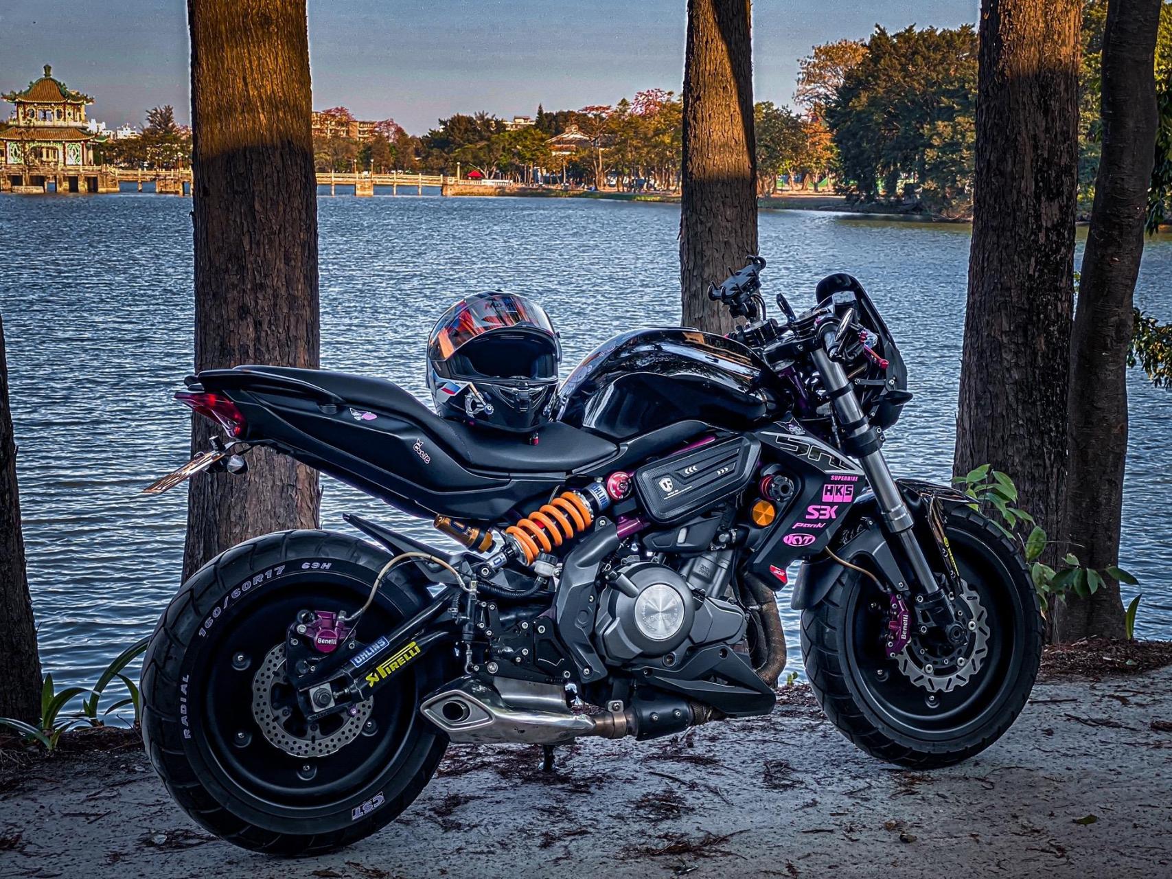 想看看摩友改的黄龙300