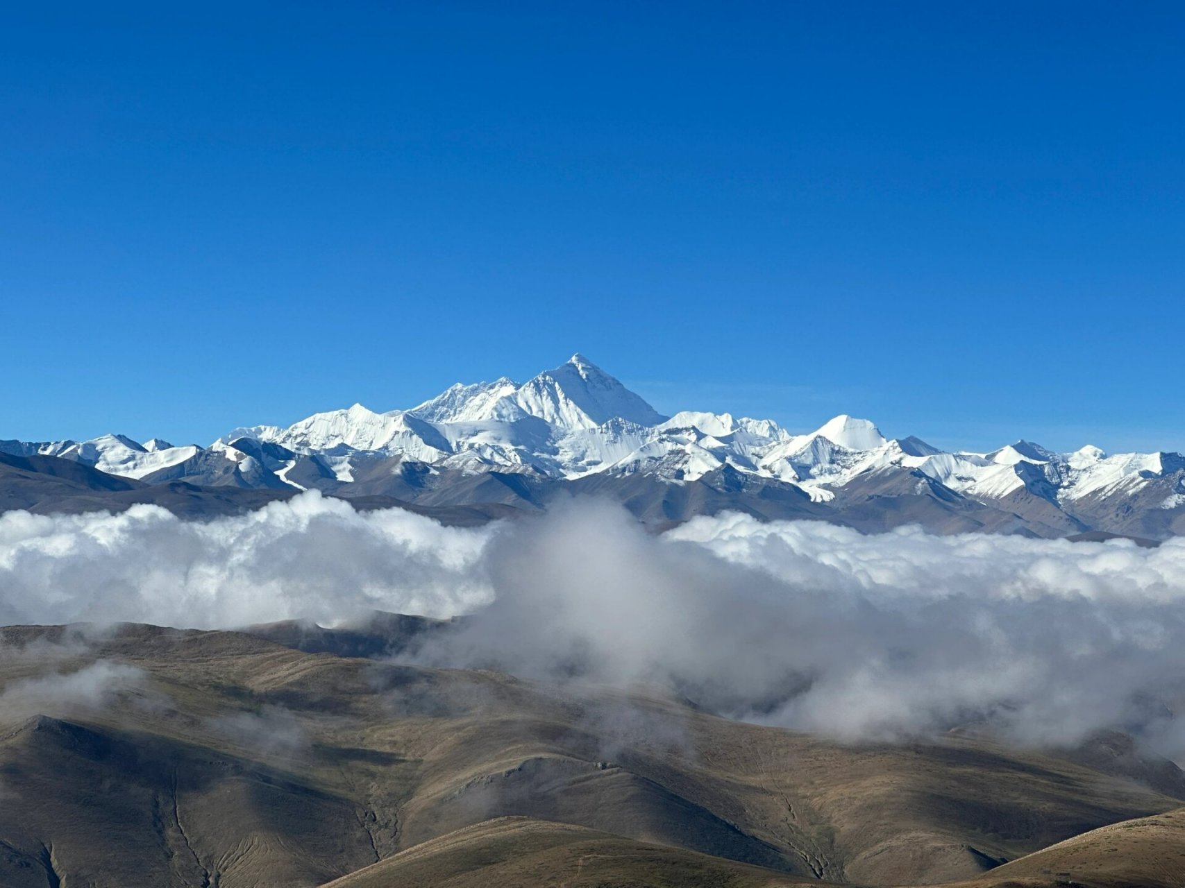 加乌拉山口观景台图片