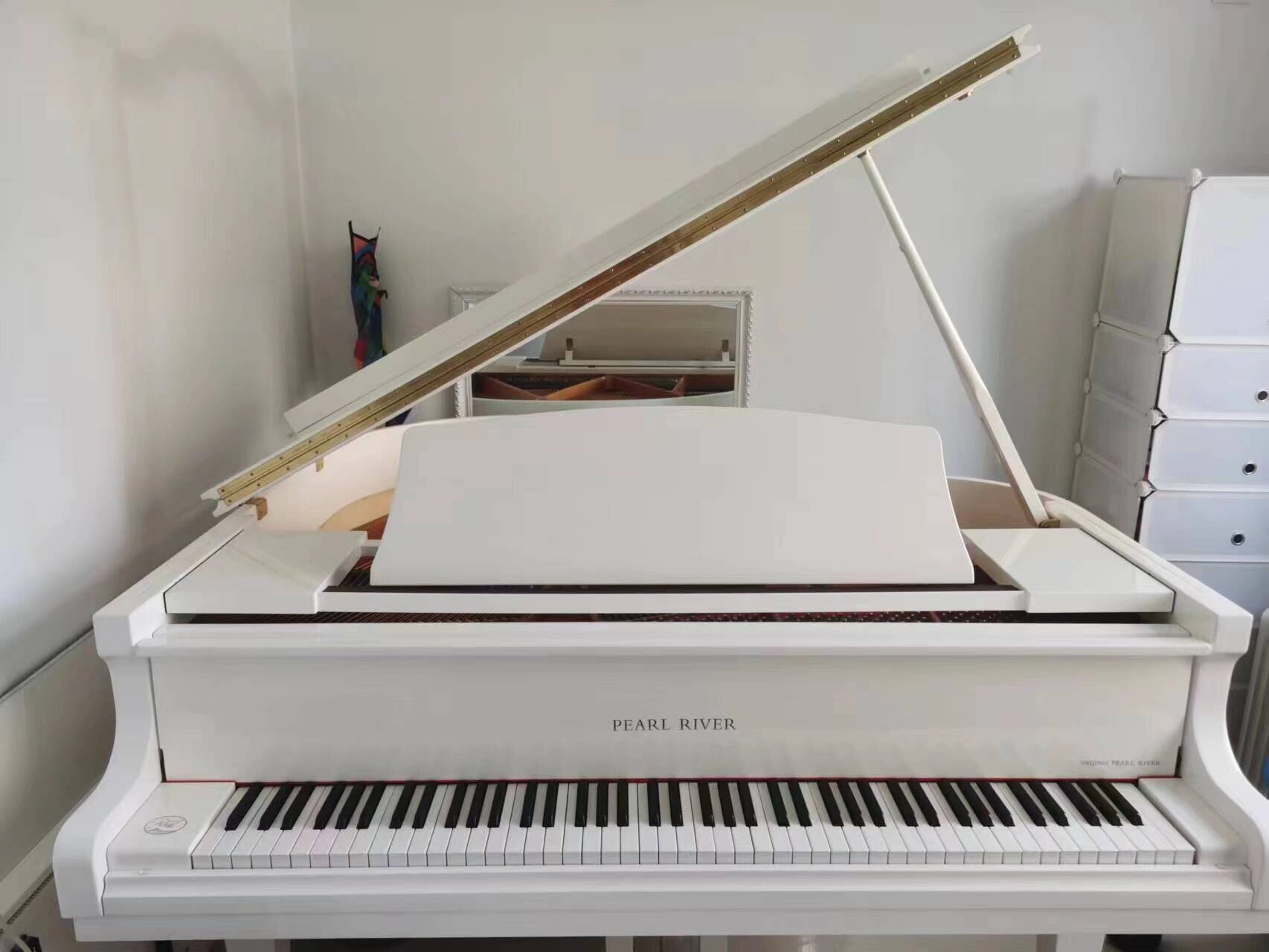 品牌:京珠三角钢琴 型号:bgp150a 外观:新 状态:0202 新 全新