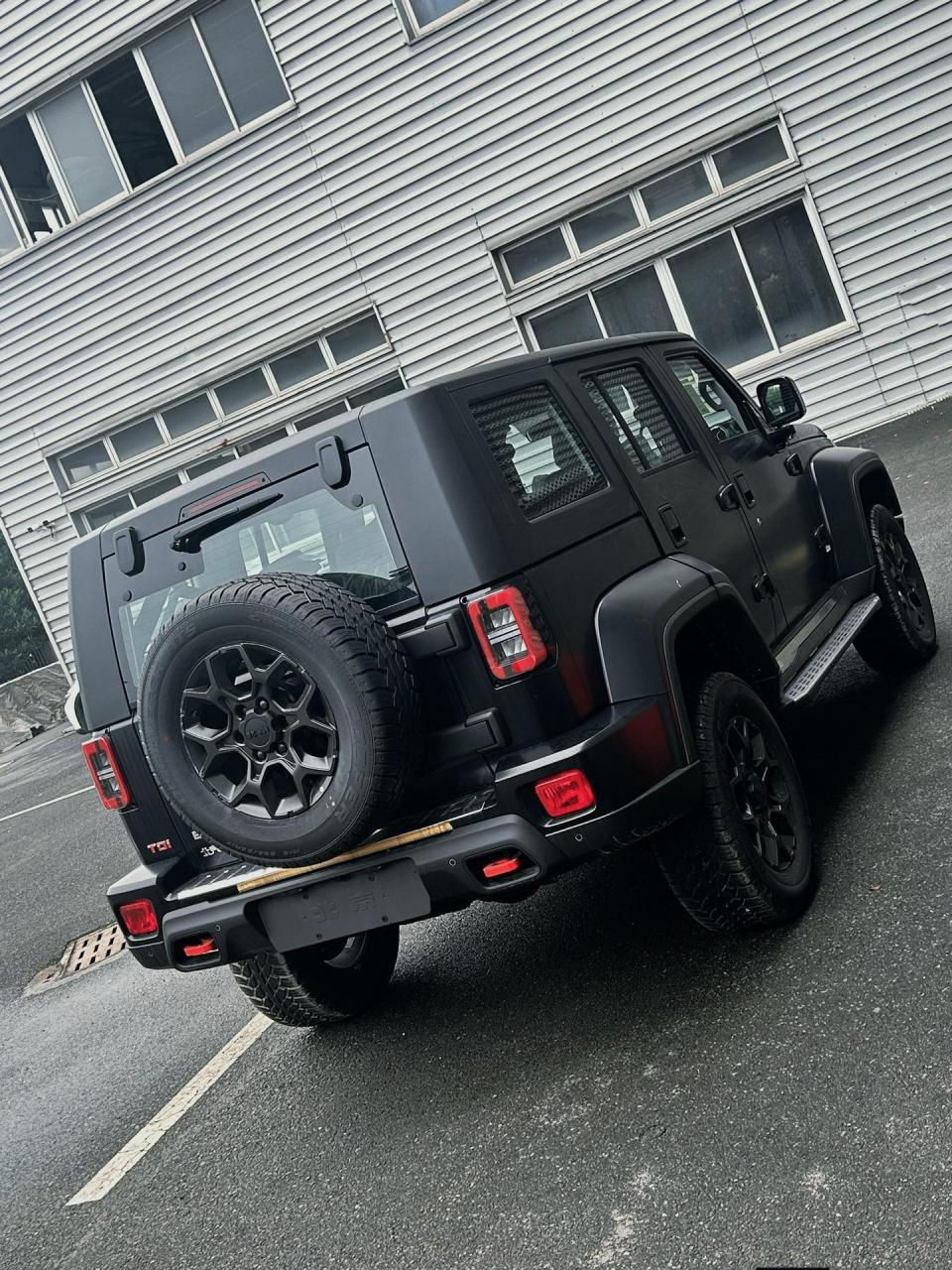 0d刀锋荣耀柴油版,带大梁 防滚架=硬派越野已到店,指导价155800元