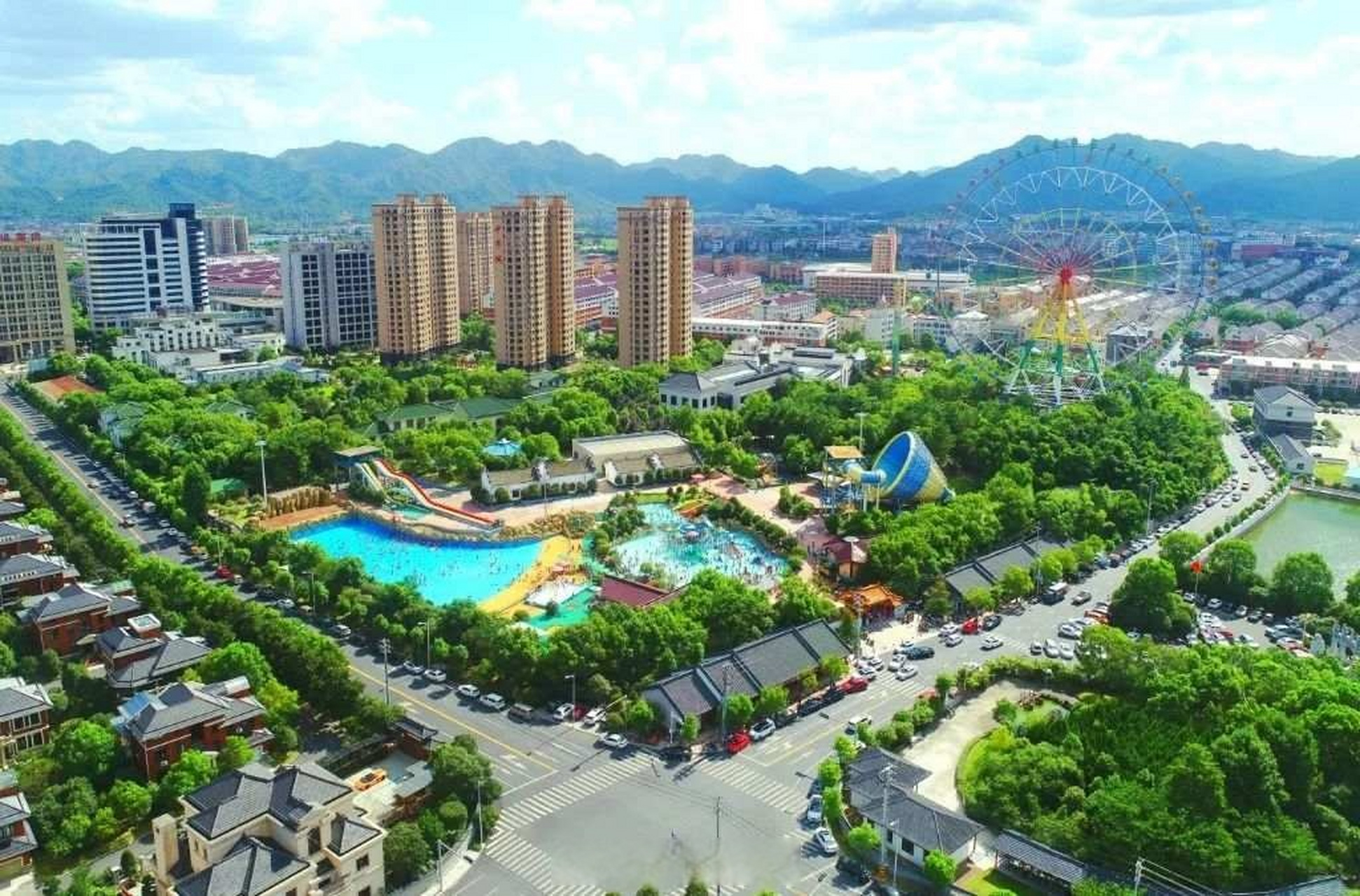 浙村超有料##网络文明在东阳#【花园村,荣登全国第一】8月31日,村庄