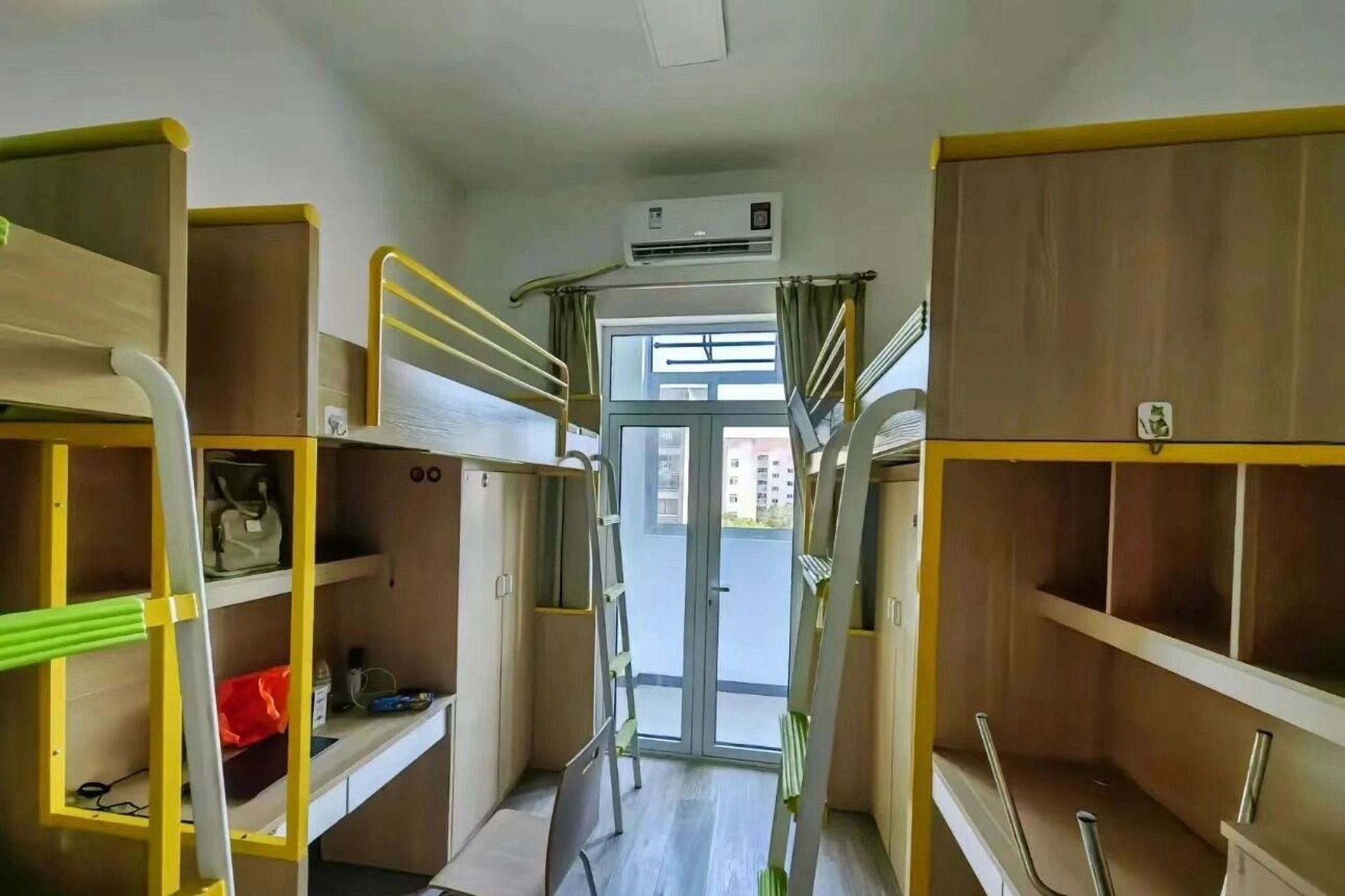 华东交通大学宿舍篇 在上面的图片中有部分宿舍92的照片,华交的宿舍