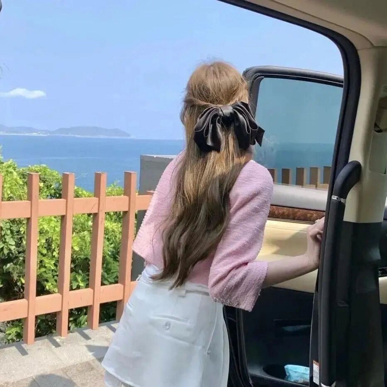 美女背影头像 女生不露脸头像  礼貌拿图谢谢