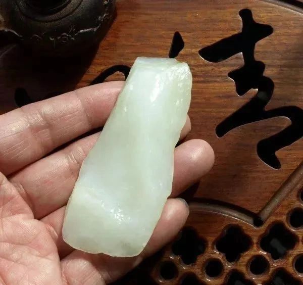 如何区分:戈壁玉!戈壁料!戈壁石