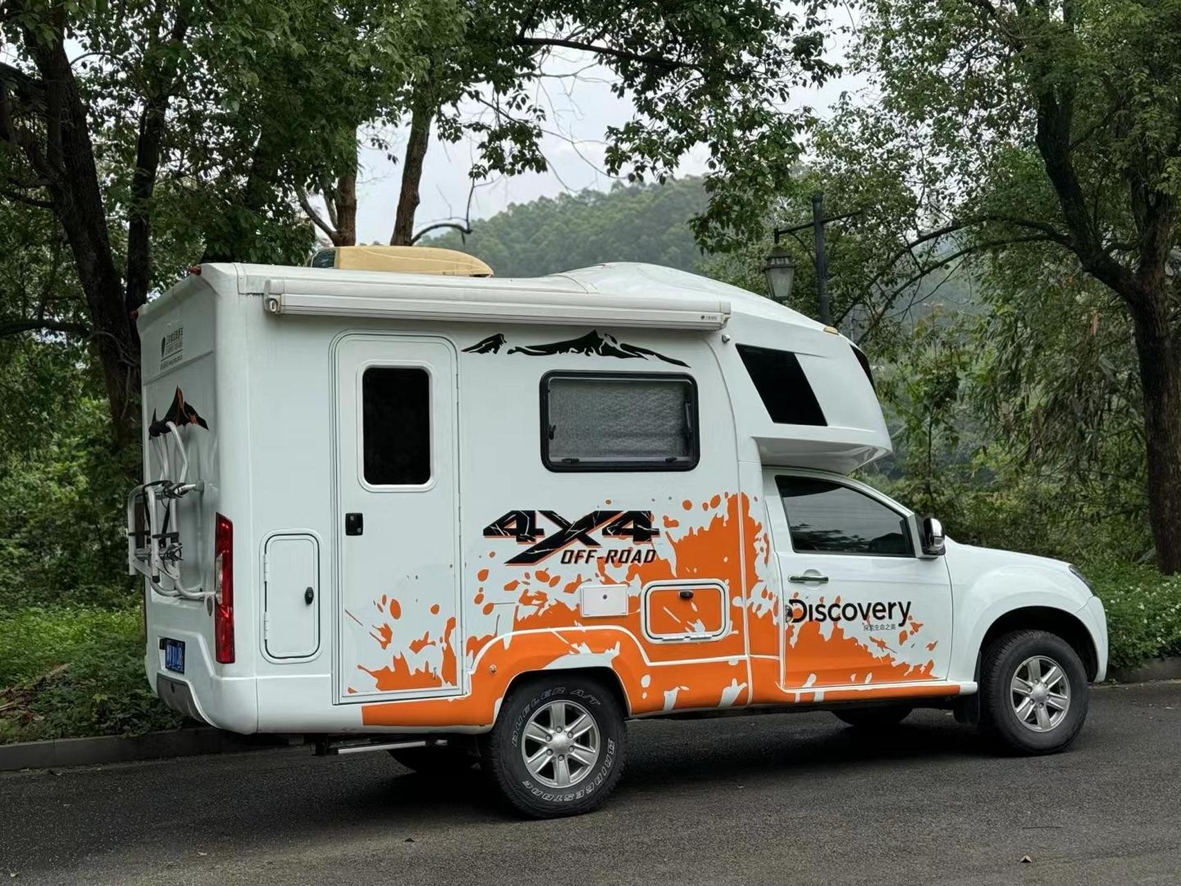 五十铃四驱越野房车到店,3.0t自动挡四驱,六座.极品车况.四万多公里.