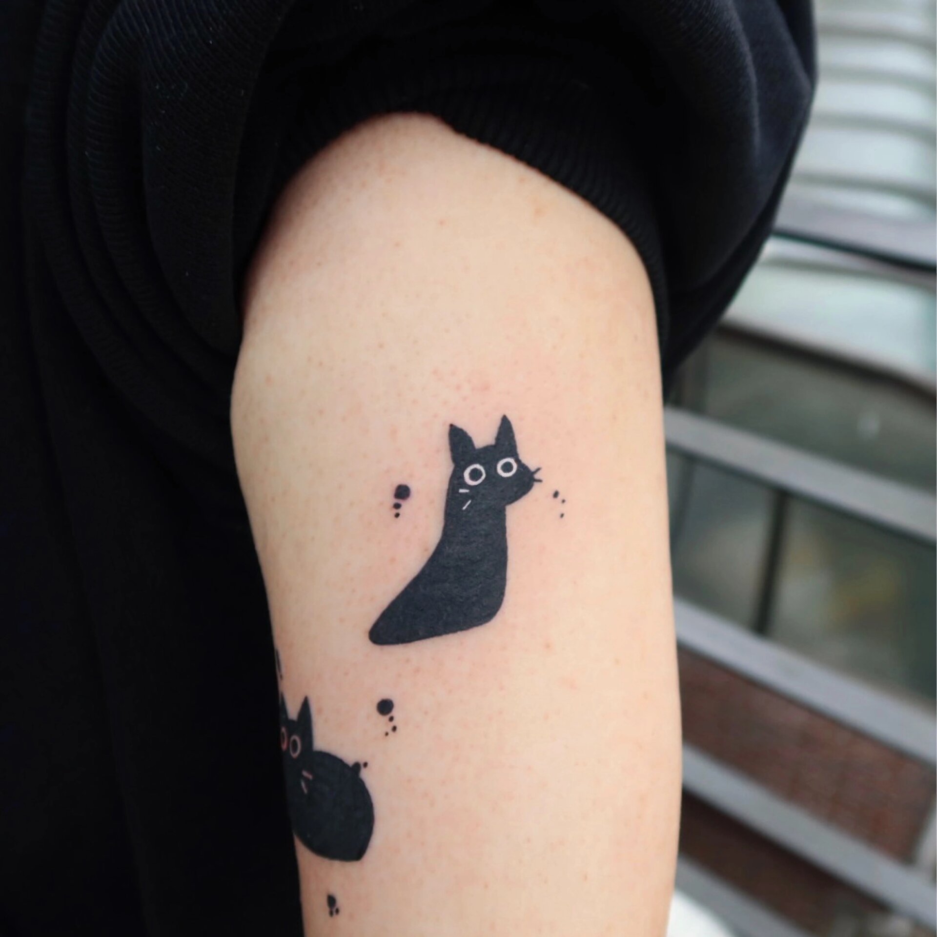 小黑猫纹身遮盖9269