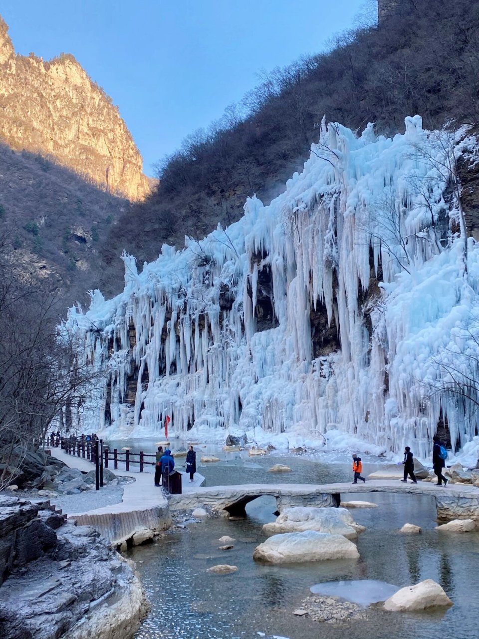 河南周边旅游的好去处(河南周边旅游好玩的地方)