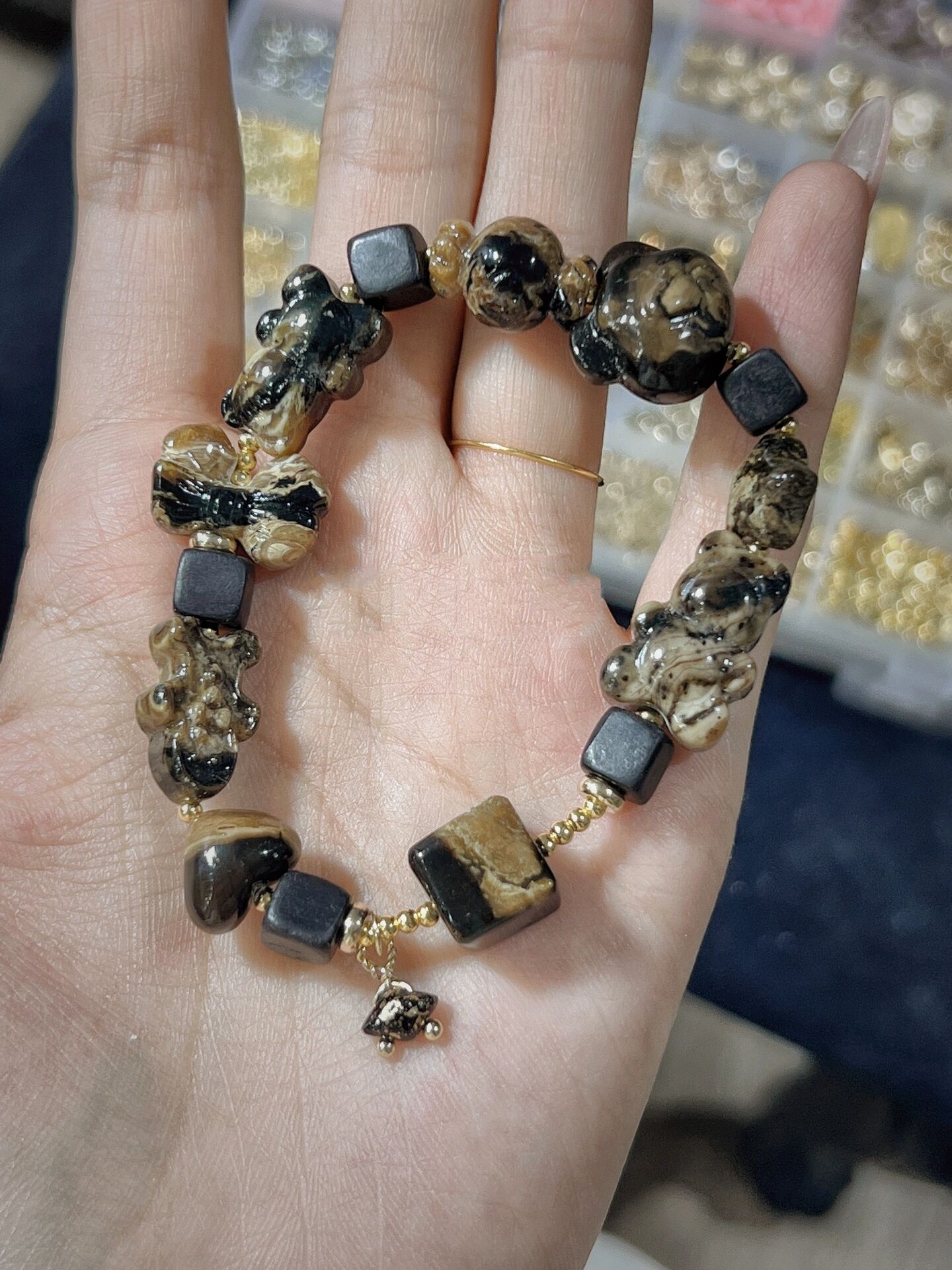 黑檀方糖║黑根珀派对手串
