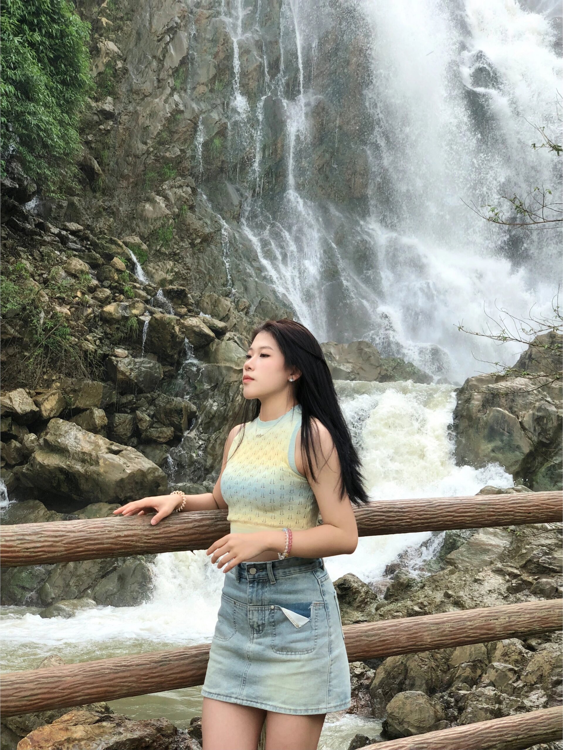 六盘水滴水岩|每年都会去看山野的瀑布