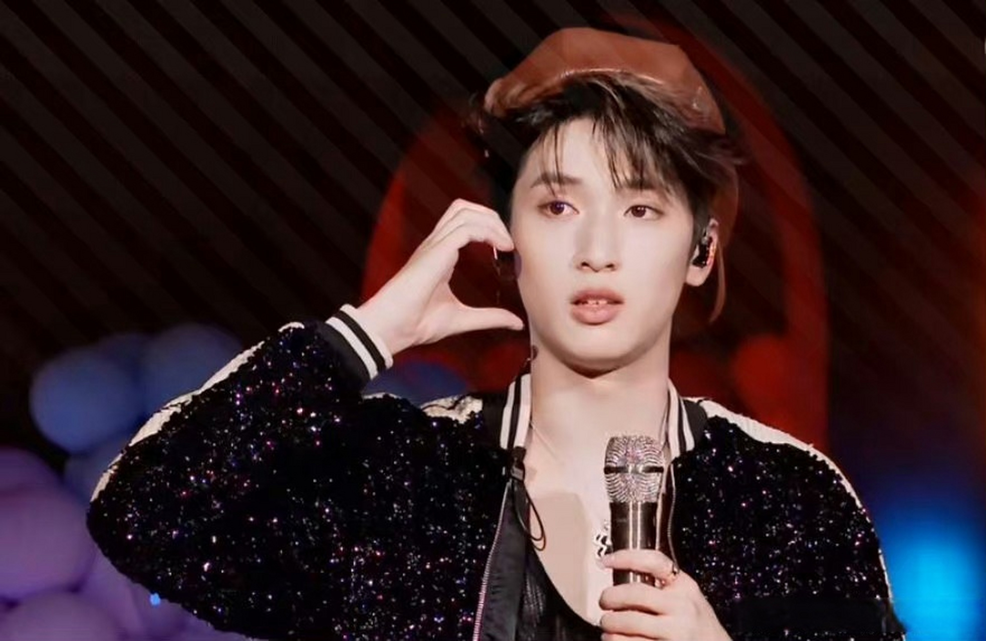 严浩翔生日直播变粉丝许愿池# 真诚永远都是必杀技啊～严浩翔的19岁