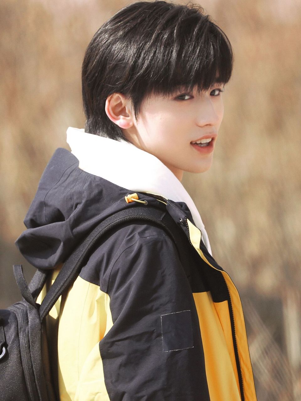 宋亚轩‖美图分享 绝了这些图片真的非常非常好看 	 芽芽宝贝太好看了