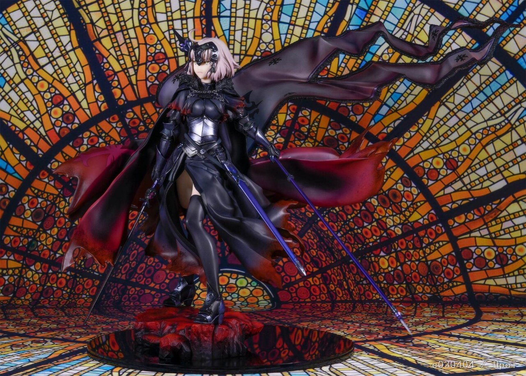 命运-冠位指定 复仇者 / 贞德 [alter] 属性 女02,02比例人形02