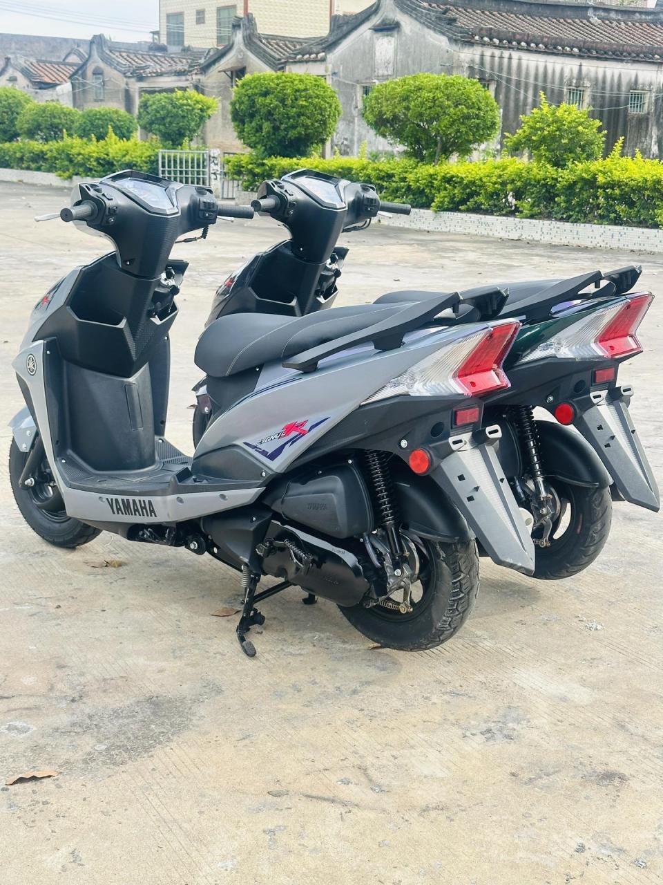 纯进口雅马哈尚领踏板车125