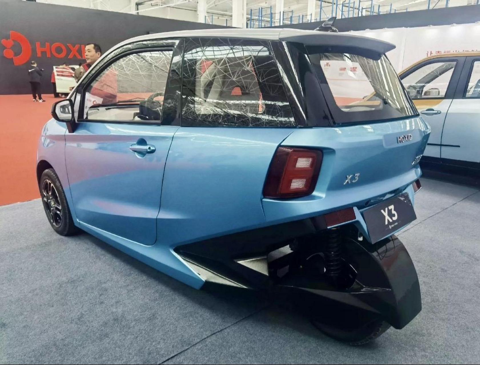 鸿喜达x3 汽车工艺全钣金方向盘倒三轮.