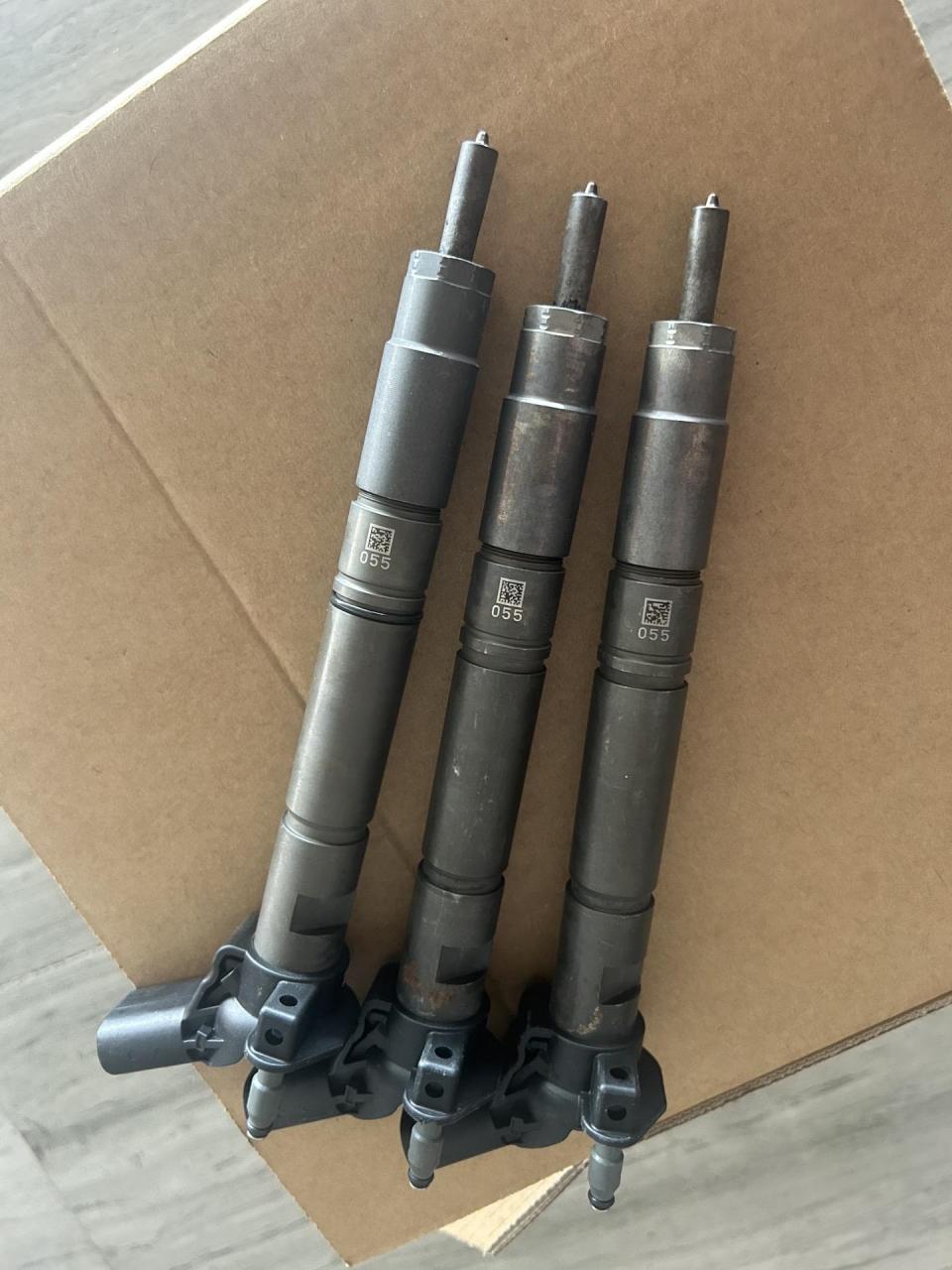 奥迪q7 途锐  辉腾 柴油喷油嘴 奥迪a6l 2.7柴油喷油嘴