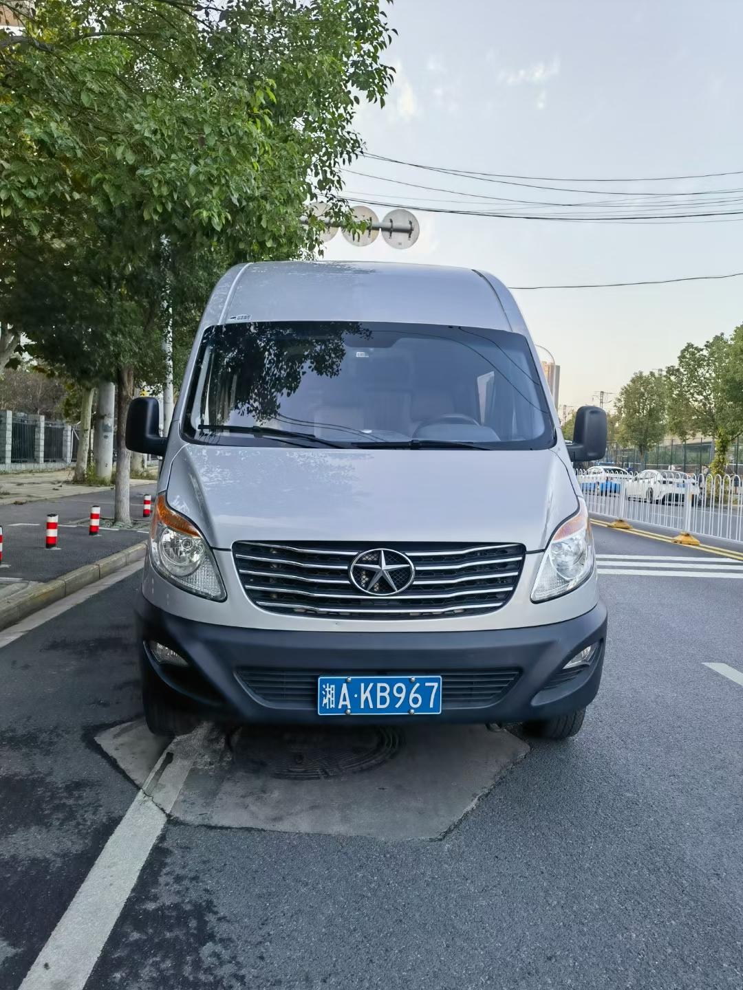 大三窗,江淮星锐六系627a到店!2.74t康明斯柴油,六座,内空三米六!