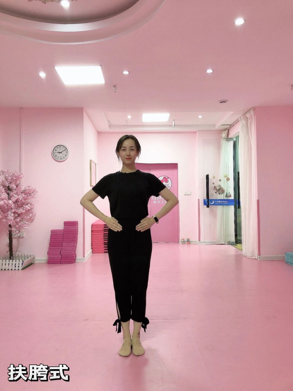 8/100 舞蹈知识 藏族常见手位,舞姿 藏族在历史上