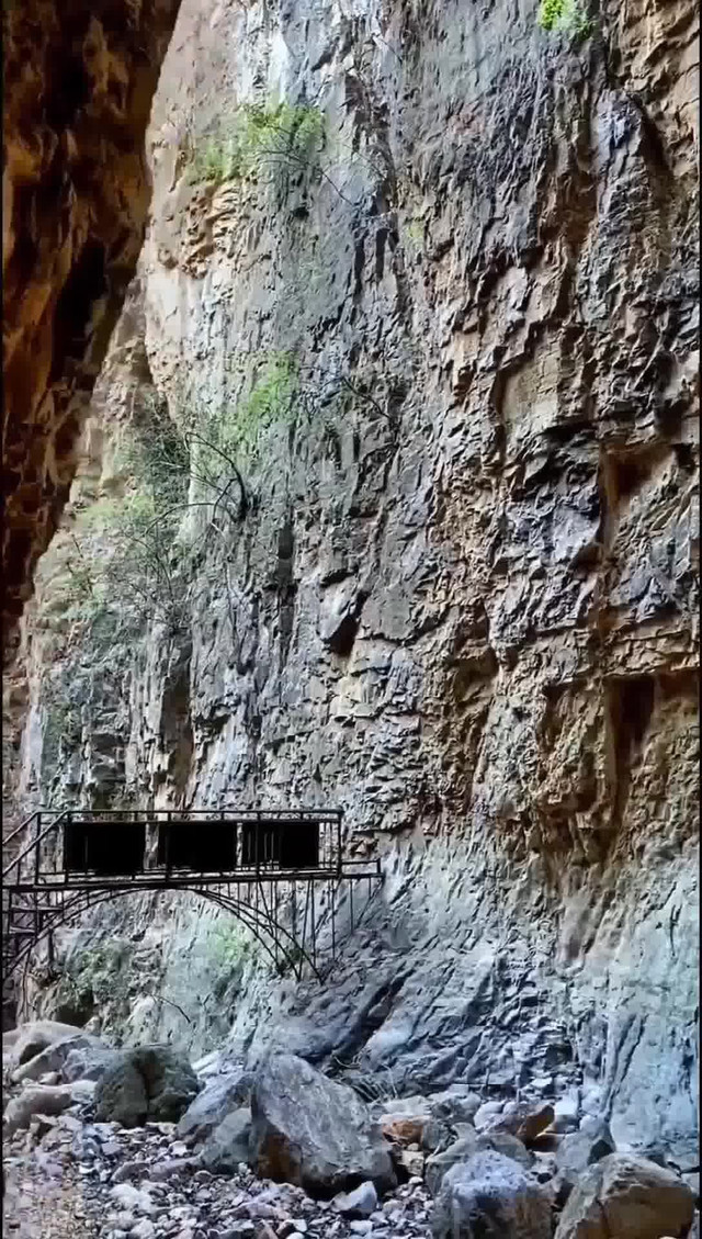 来玩水吧,龙泉沟,又名龙泉谷.位于林州市临淇镇南部,这里深藏