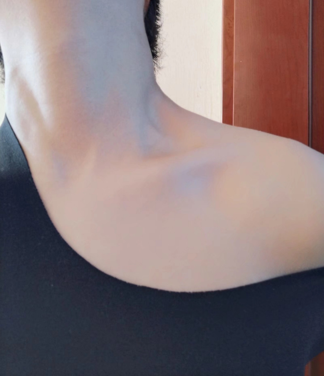 男生锁骨vs女生锁骨