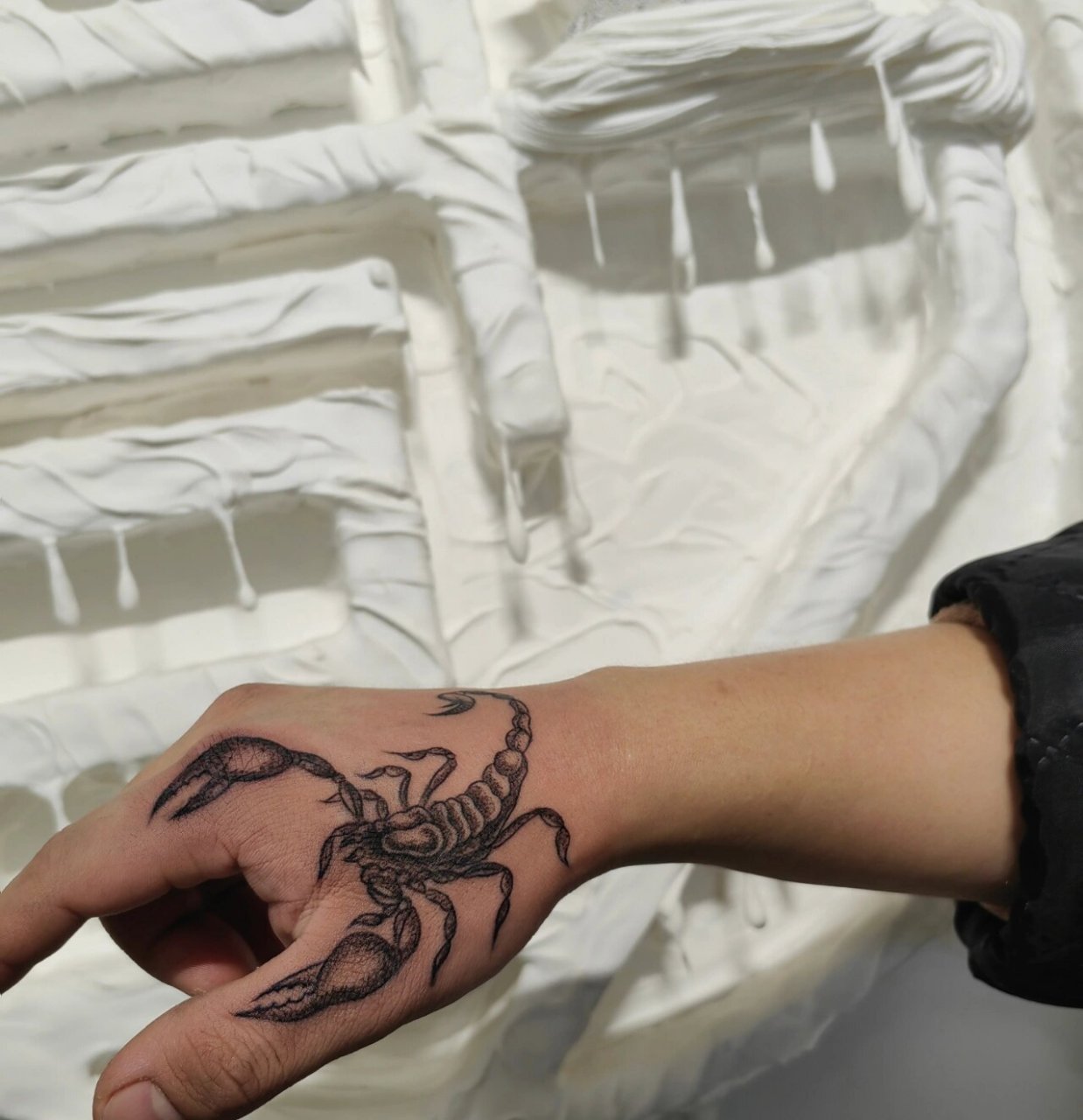 虎口蝎子纹身 沈阳男生小纹身 壹久tattoo #沈阳壹久纹身# #沈阳纹身