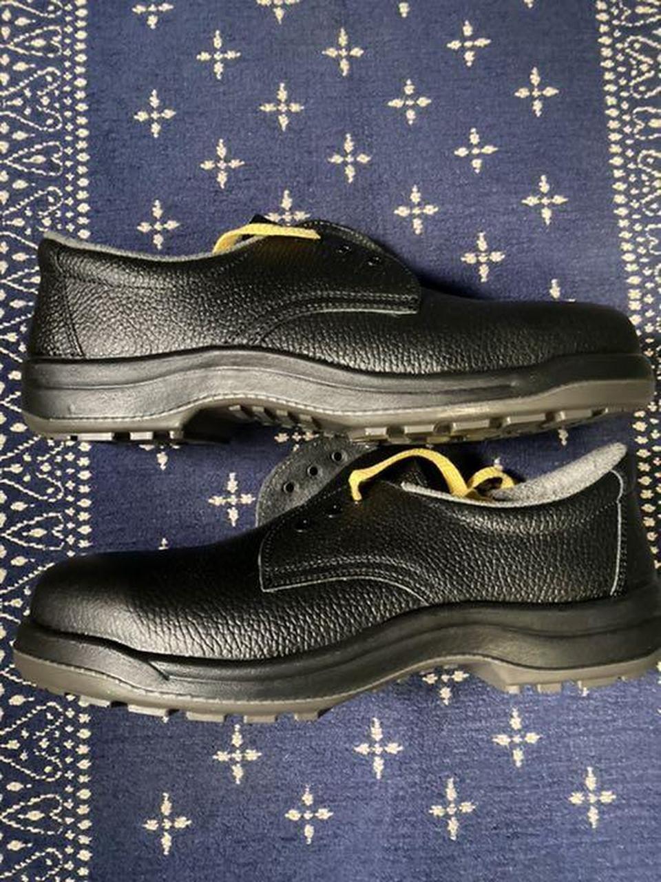 日本midori安全鞋,防静电安全鞋,丰田工厂专用鞋