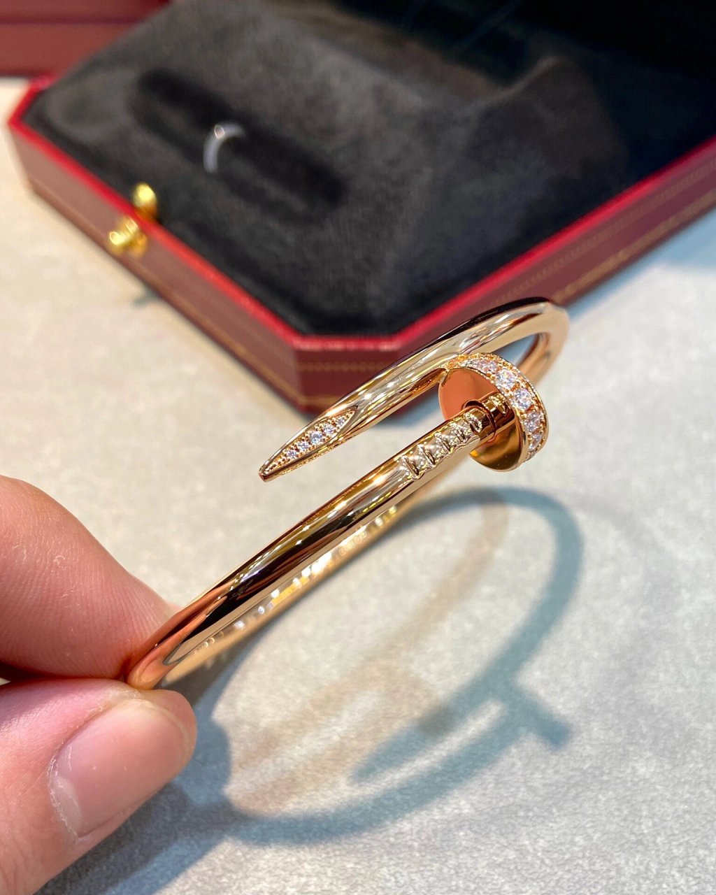 卡地亚手镯 cartier 卡地亚juste un clou钉子手镯 头尾钻钉子手镯 玫