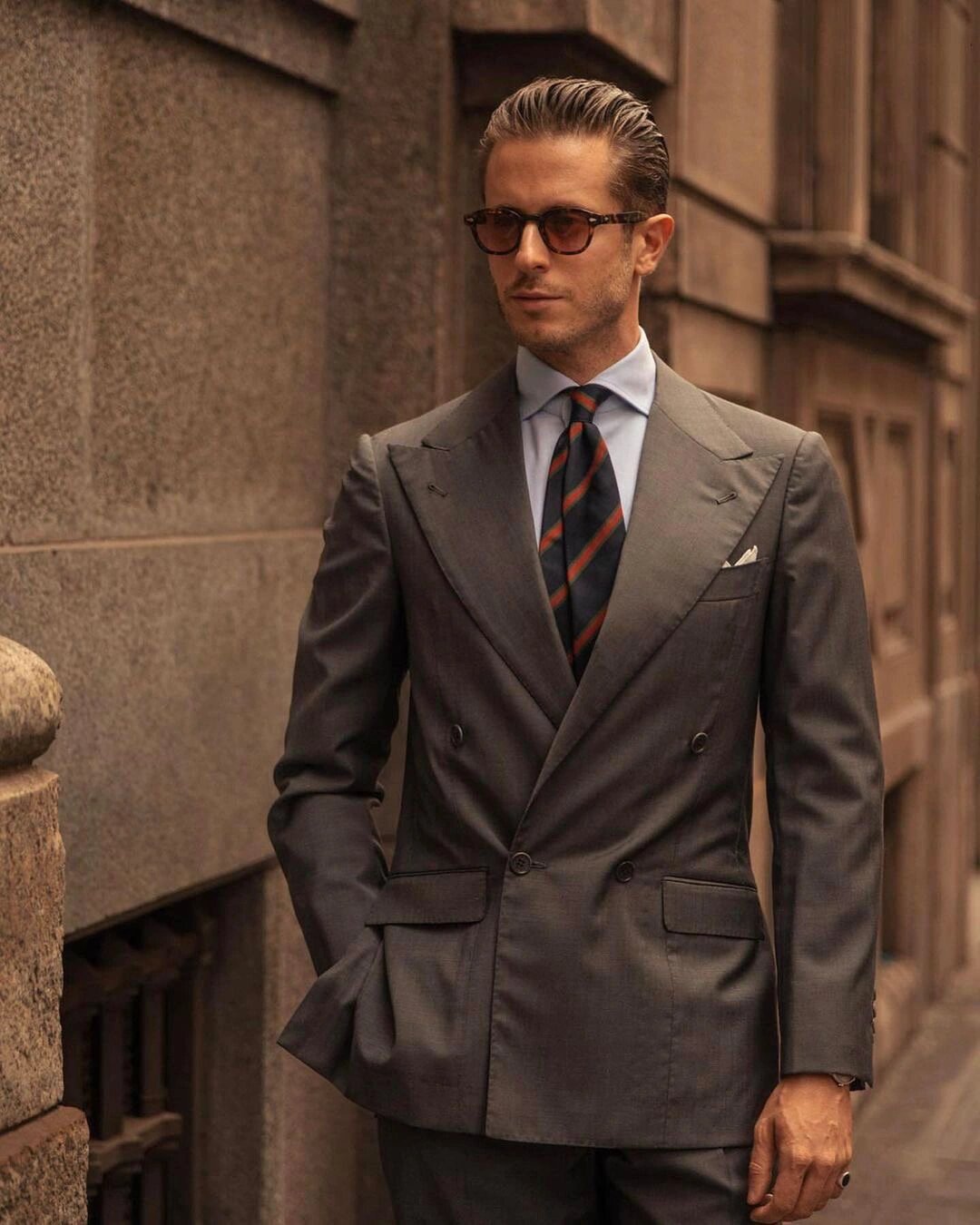 意式风格丨穿一套西装,演绎绅士的品格 如果要用一个词语来描述意式