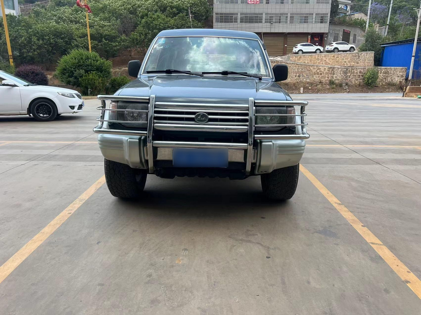 11年猎豹奇兵2.2手动2驱,全款1.