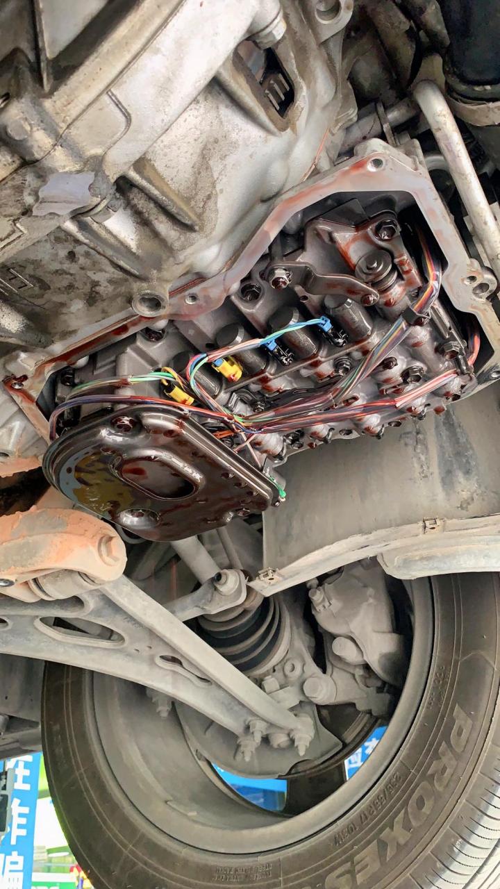 大众09g变速箱,也就是6at变速箱,通常搭载老款1.6排量自然吸气,部分1.