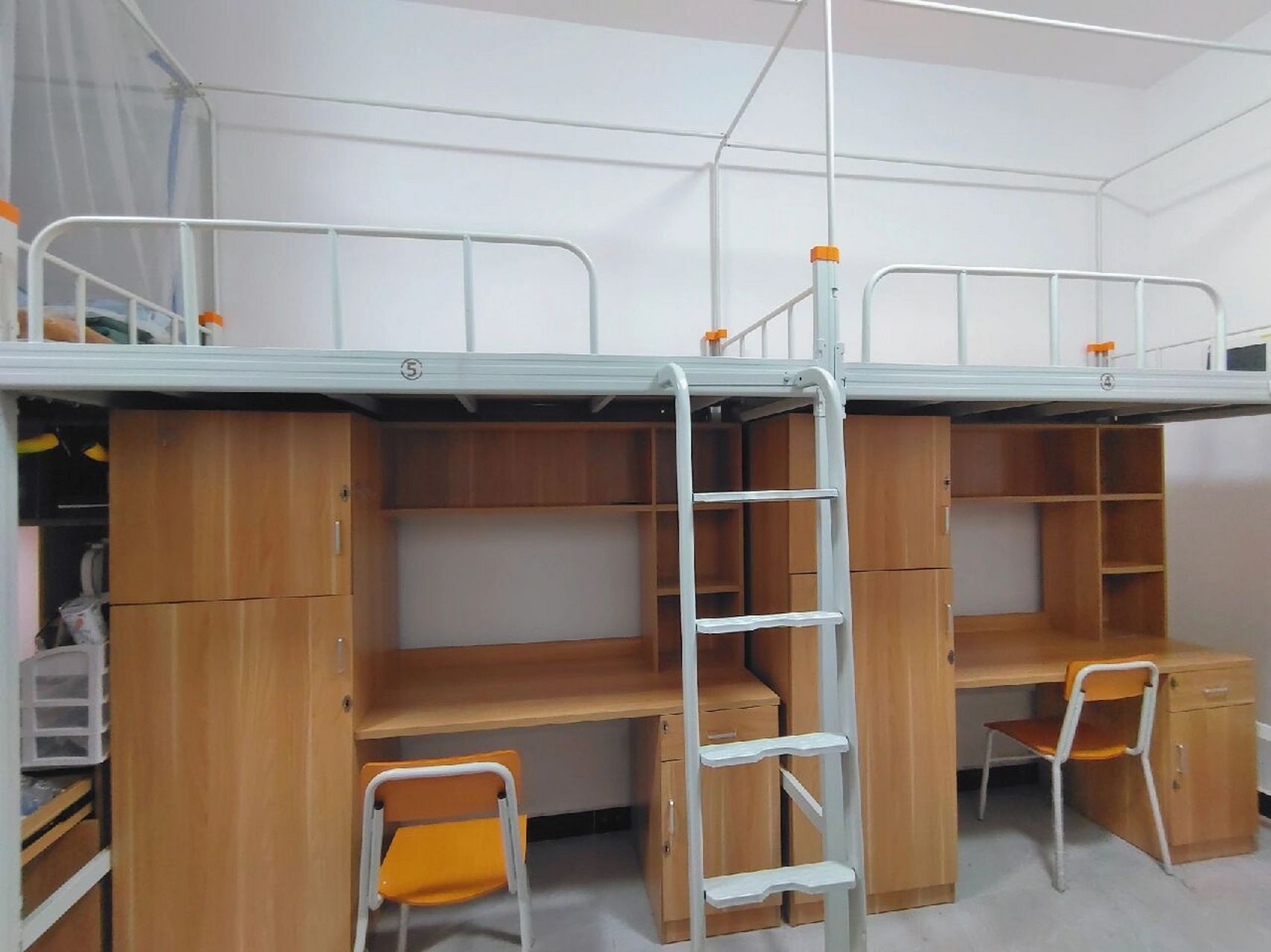 东莞职业技术学院宿舍 (本人住的,仅供参考)0303