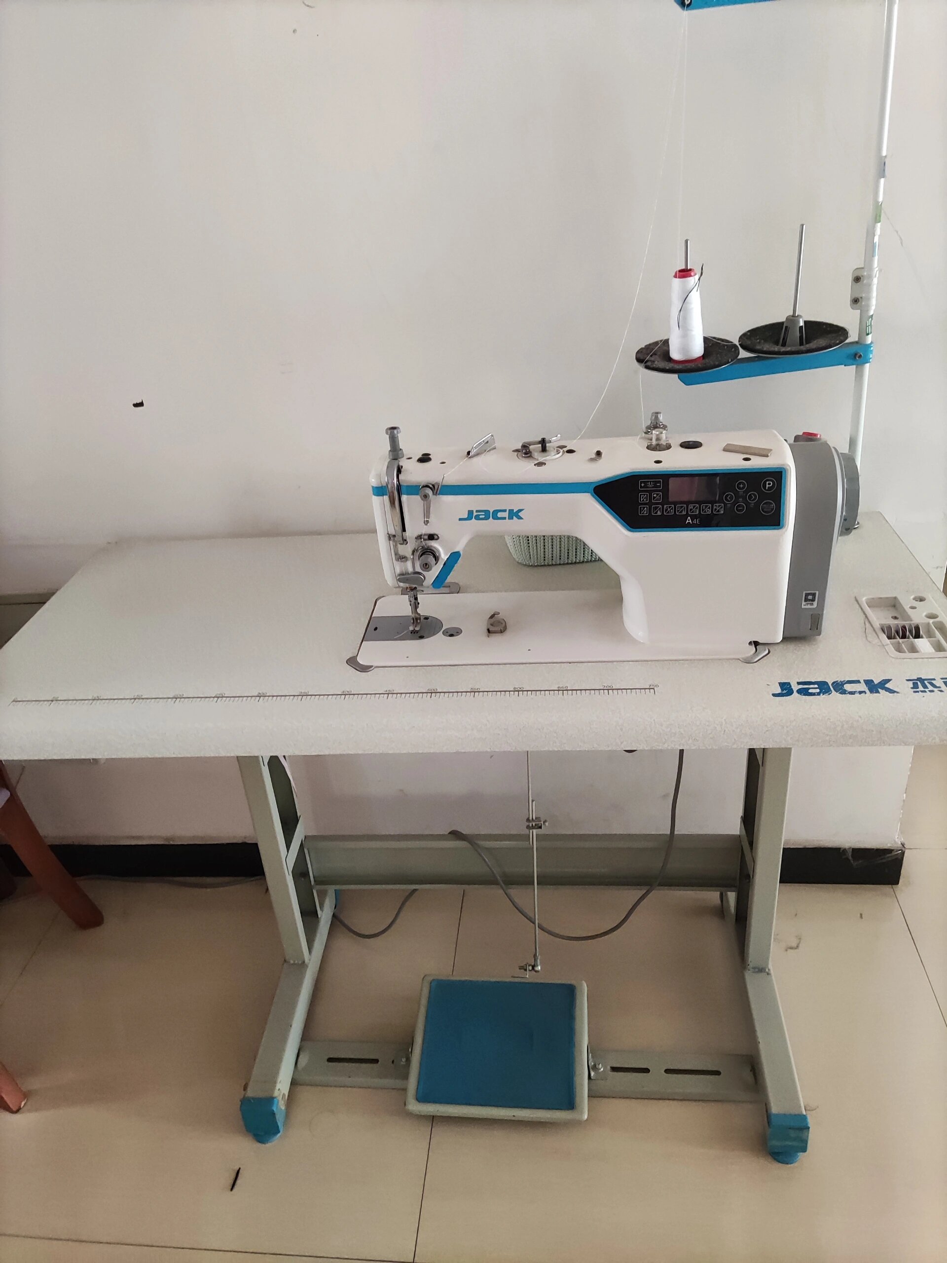 西安,出售闲置杰克a4e工业用缝纫机一台