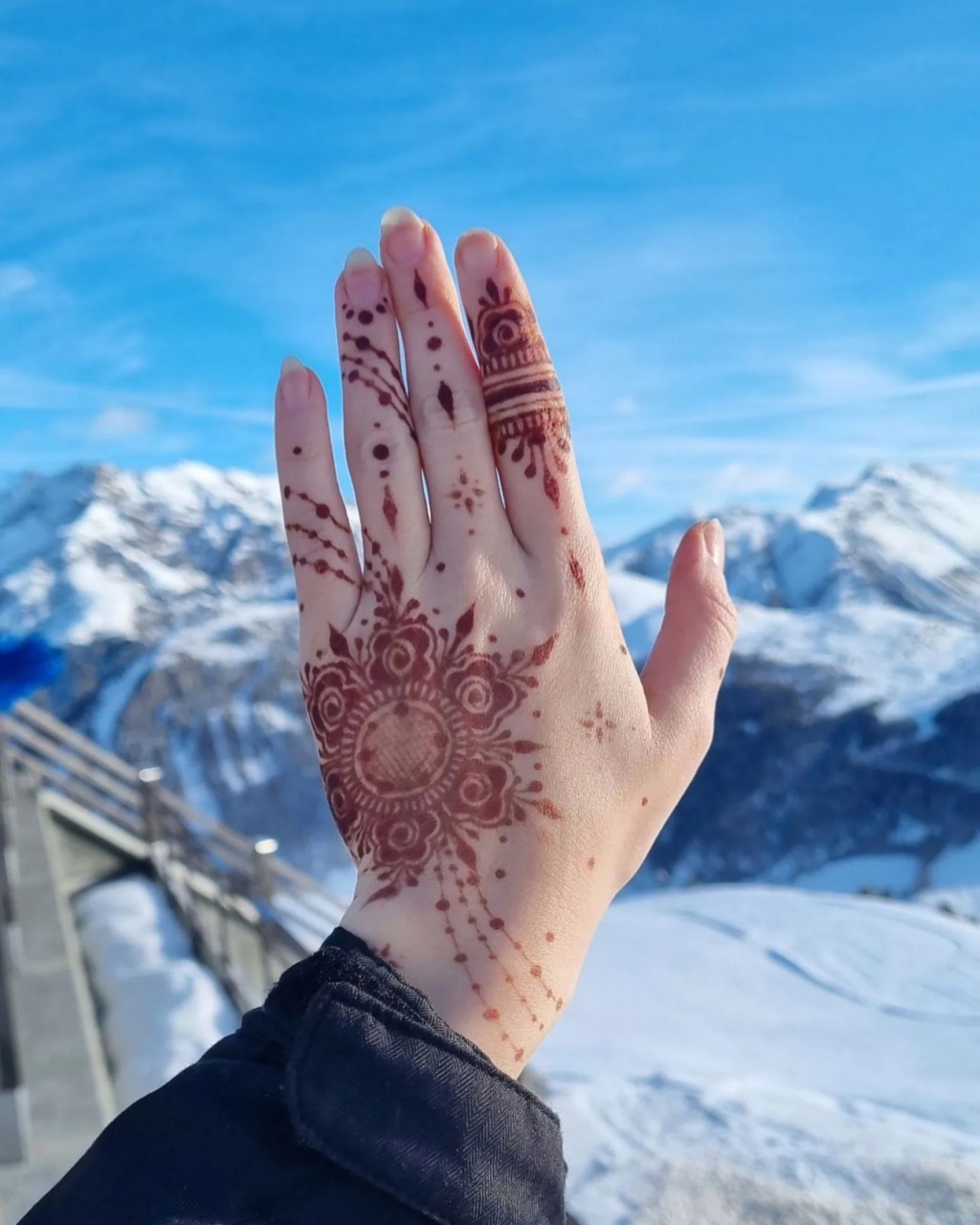 海娜手绘|绘画疗愈|美图分享|女生纹身 把海娜艺术的美好与疗愈,传递