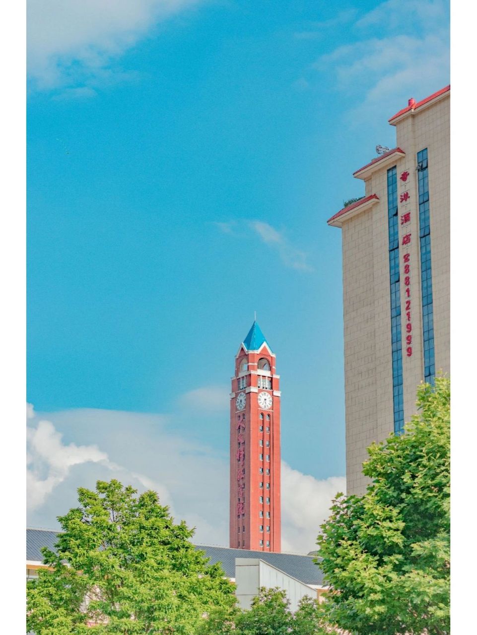 贵阳人文科技学院我来了 秉持初心,喜欢学生和校园生活,我最终还是从