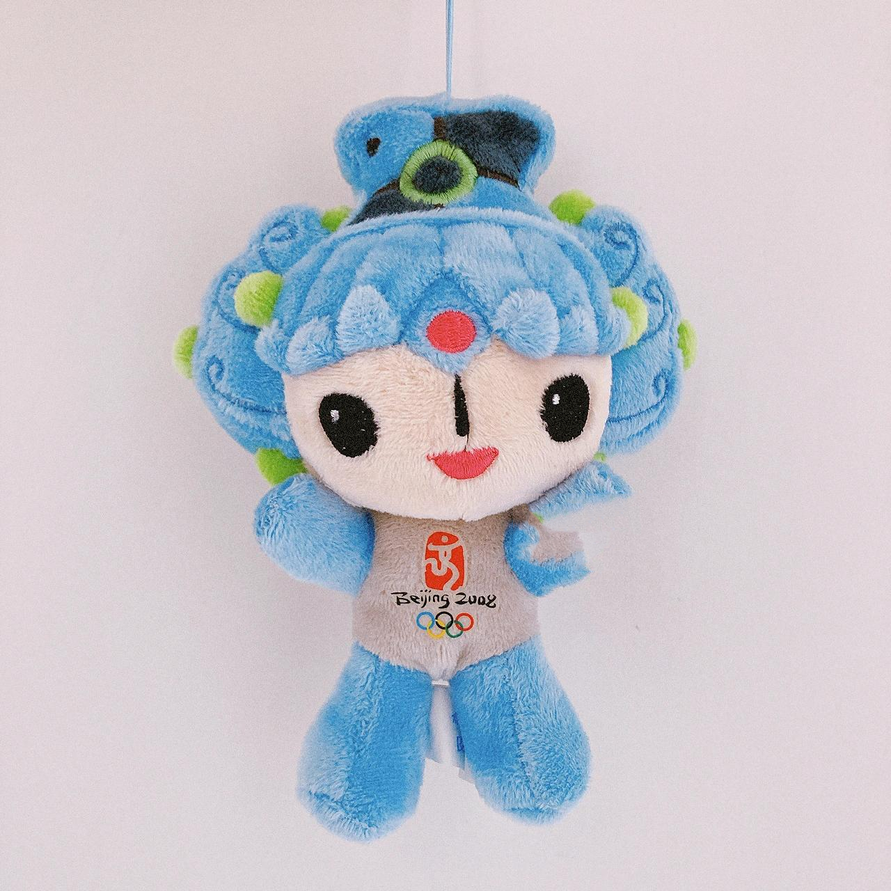 奥运会吉祥物福娃照片 图二至图六依次为 贝贝,晶晶,欢欢,迎迎和妮妮