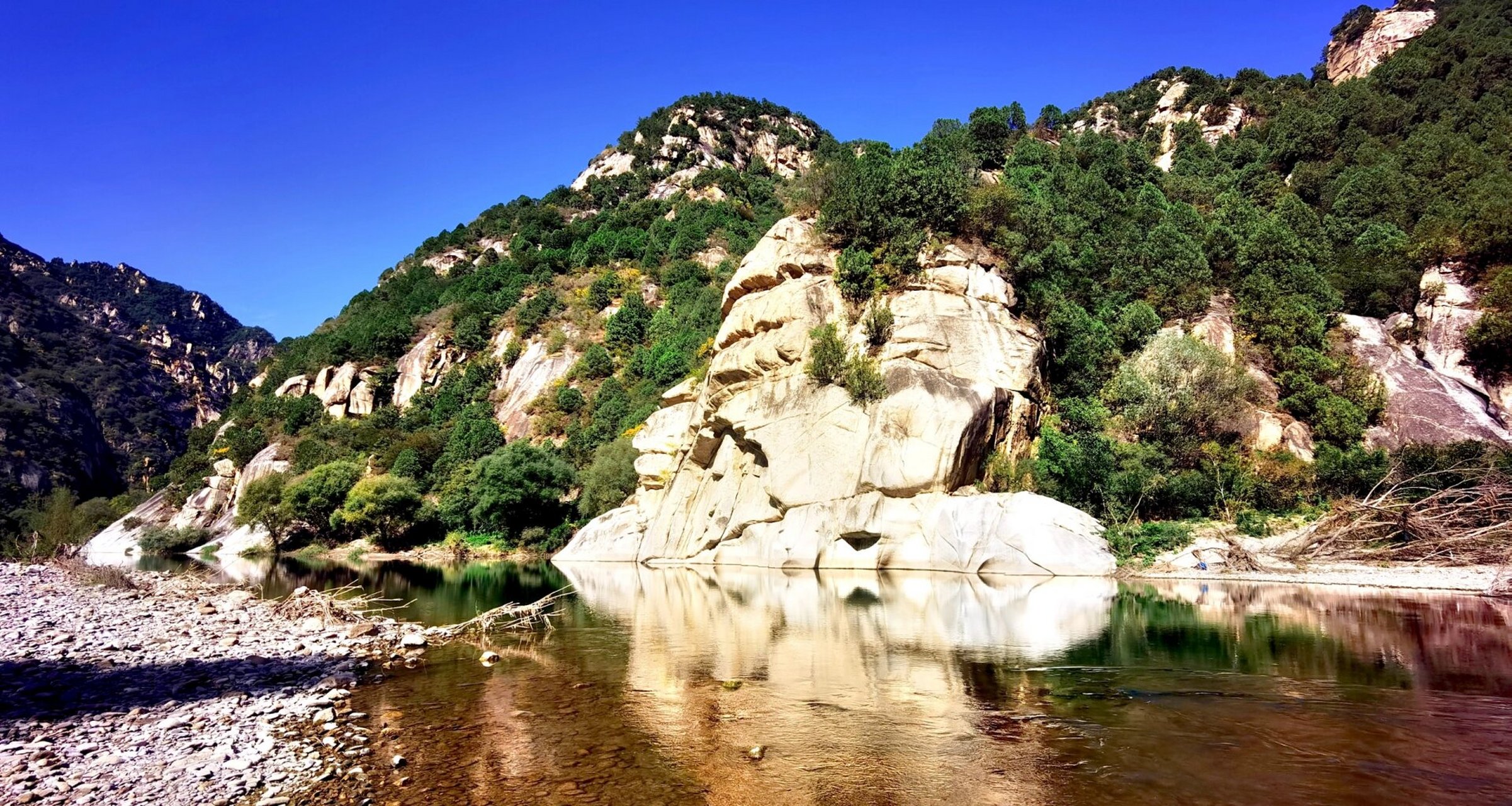 北京密云云龙山自然风景区 云龙山自然风景区人少景美,距市区1.