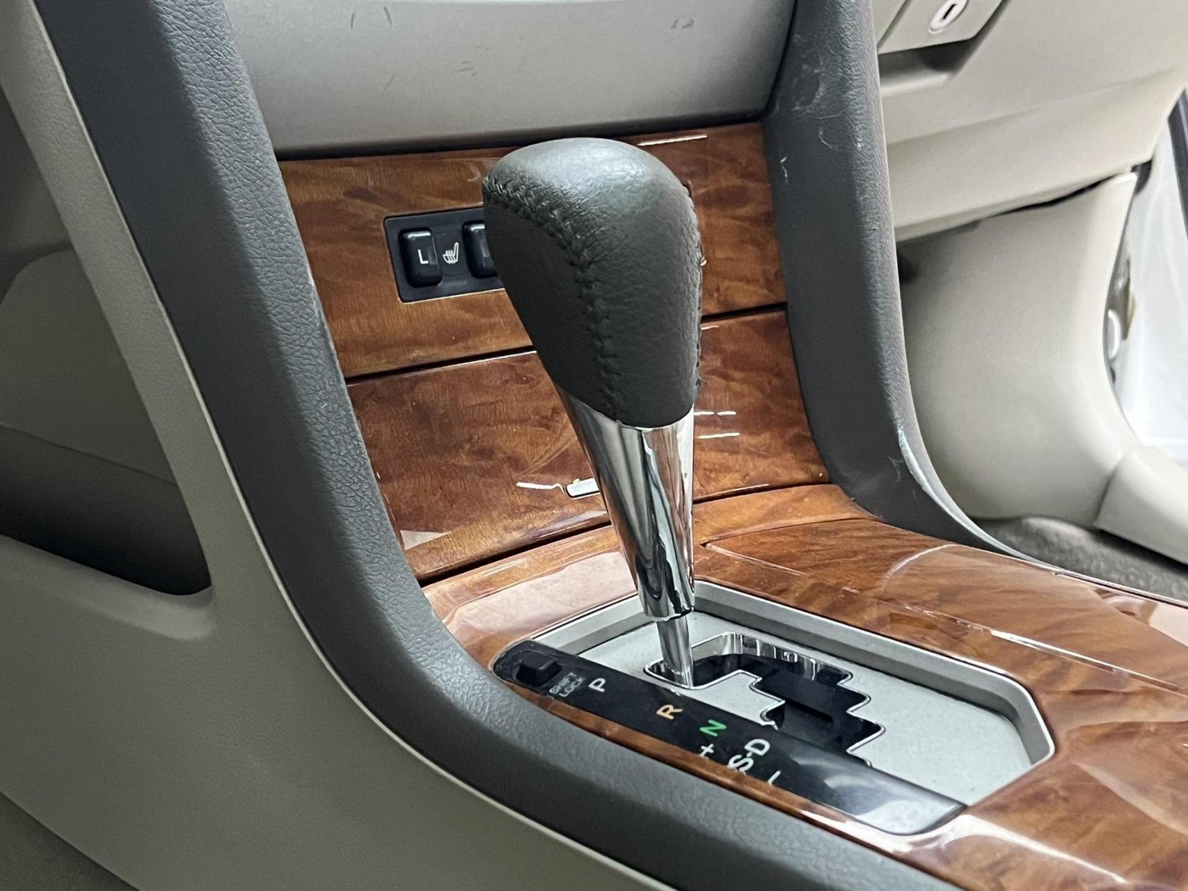 2007年丰田凯美瑞240v高配