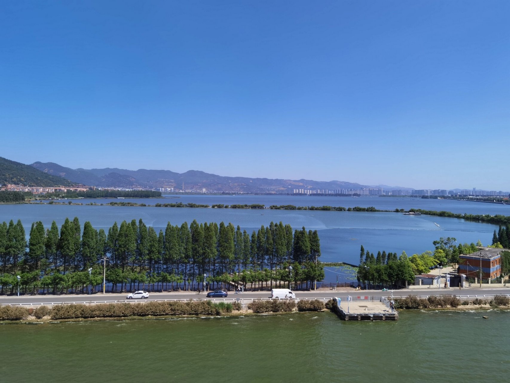 滇池-海埂大坝 不走回头路攻略 地铁3号线a口出-走一段后会有景区环保