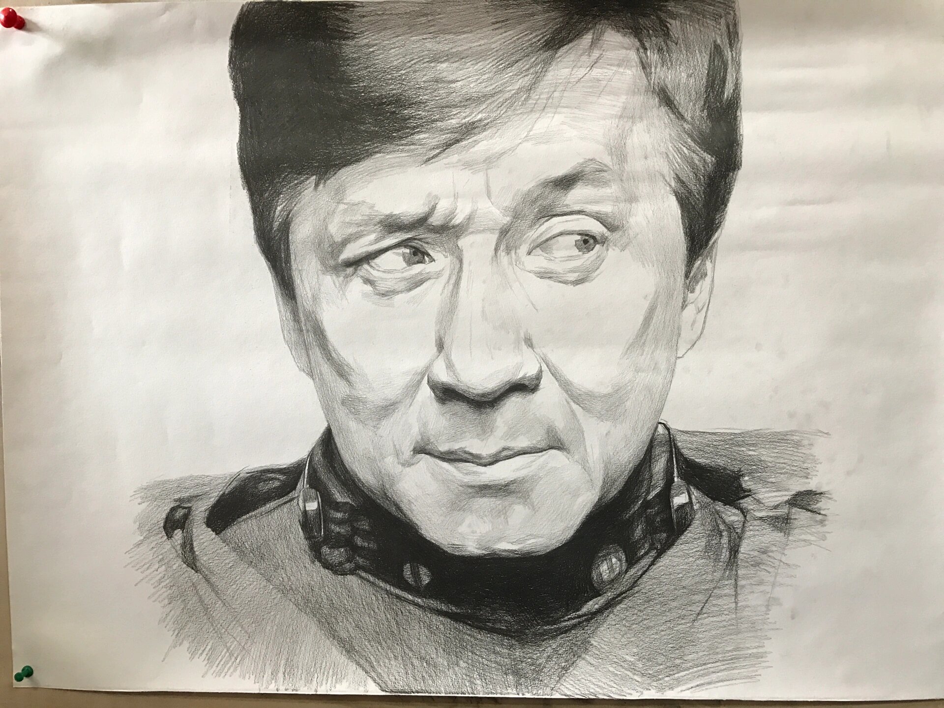 写实素描成龙大哥步骤(图1上面是照片