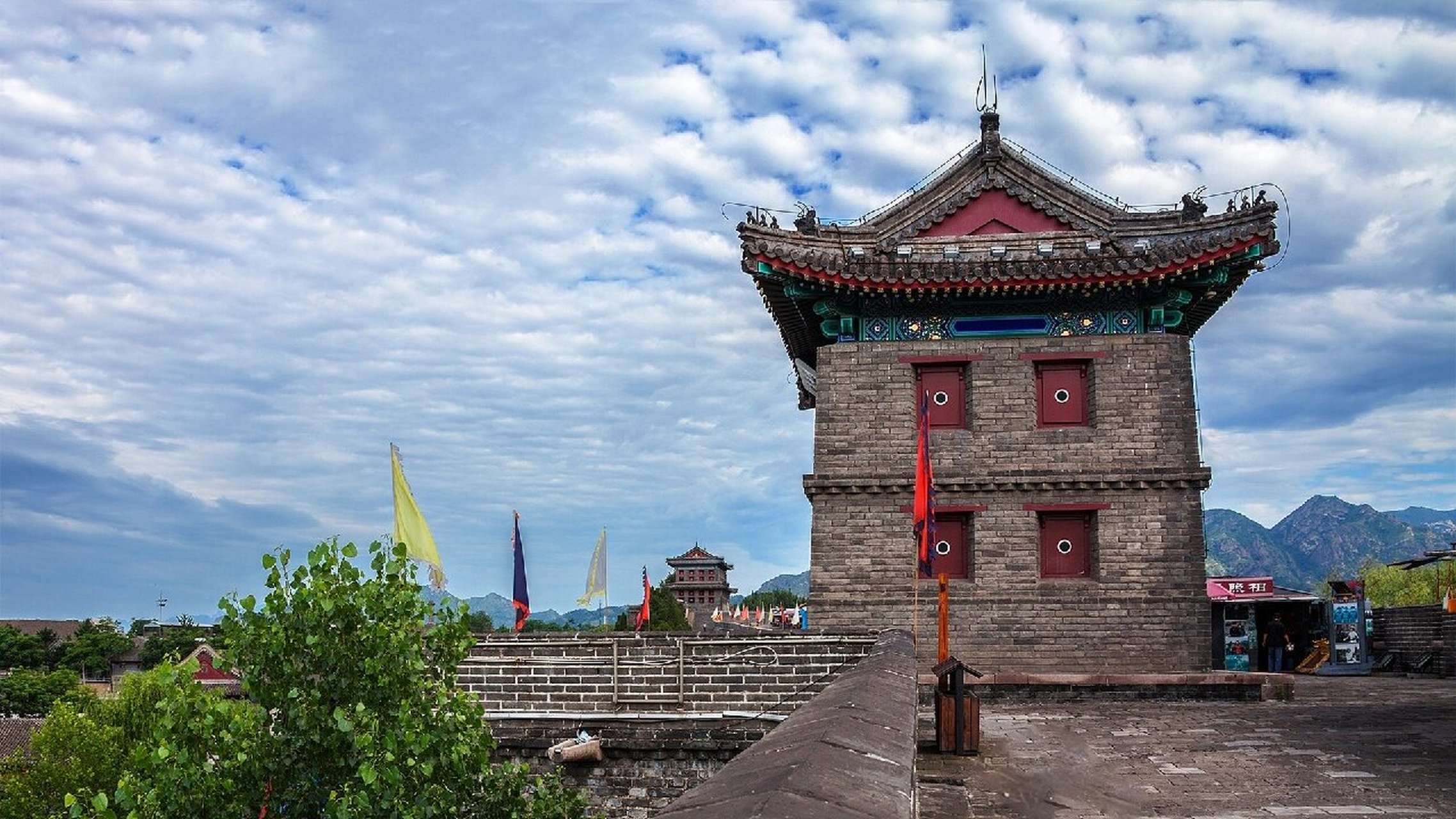 古建筑文化:中国古代著名关城之山海关 山海关,又称榆关,是明长城位于