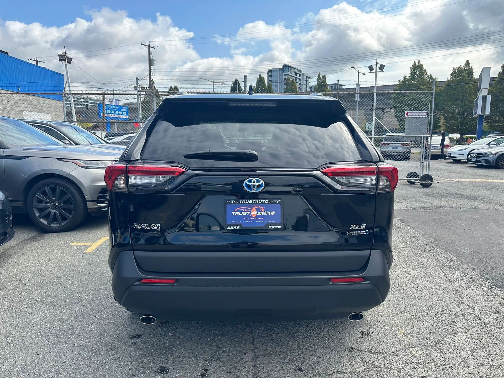 2023 丰田 rav4 油电混合  2023 toyota rav4 hybrid xle awd 60km