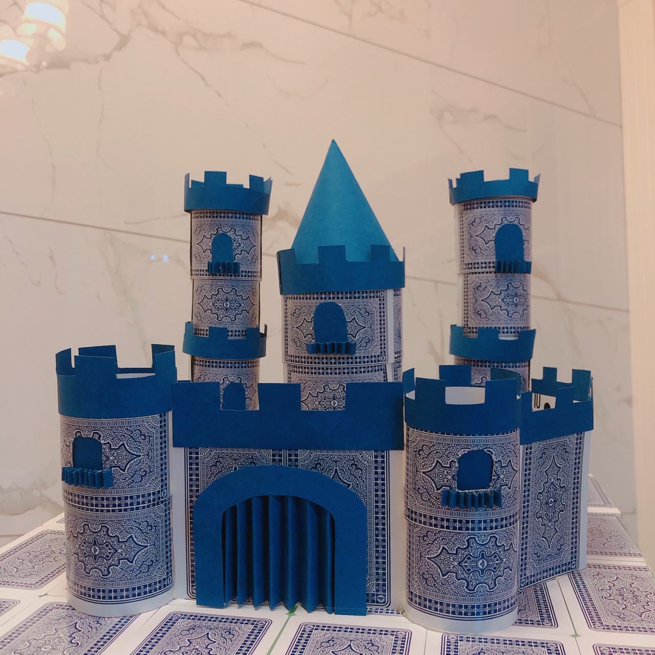 扑克牌搭建房子 手工 城堡 卡片