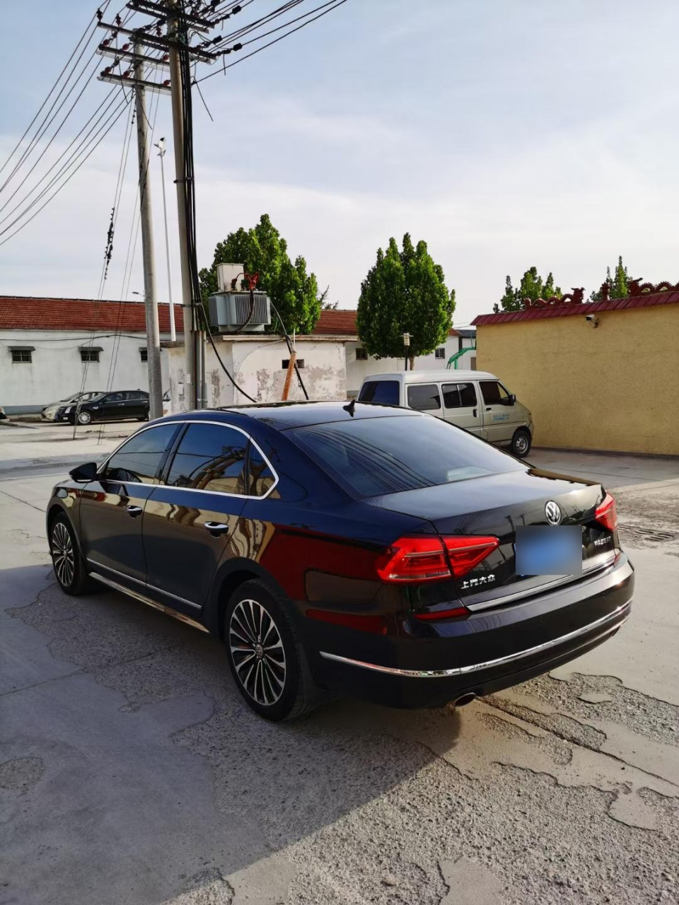 最新拿下17年17款大众帕萨特,330tsi dsg御尊版 新车裸车24.