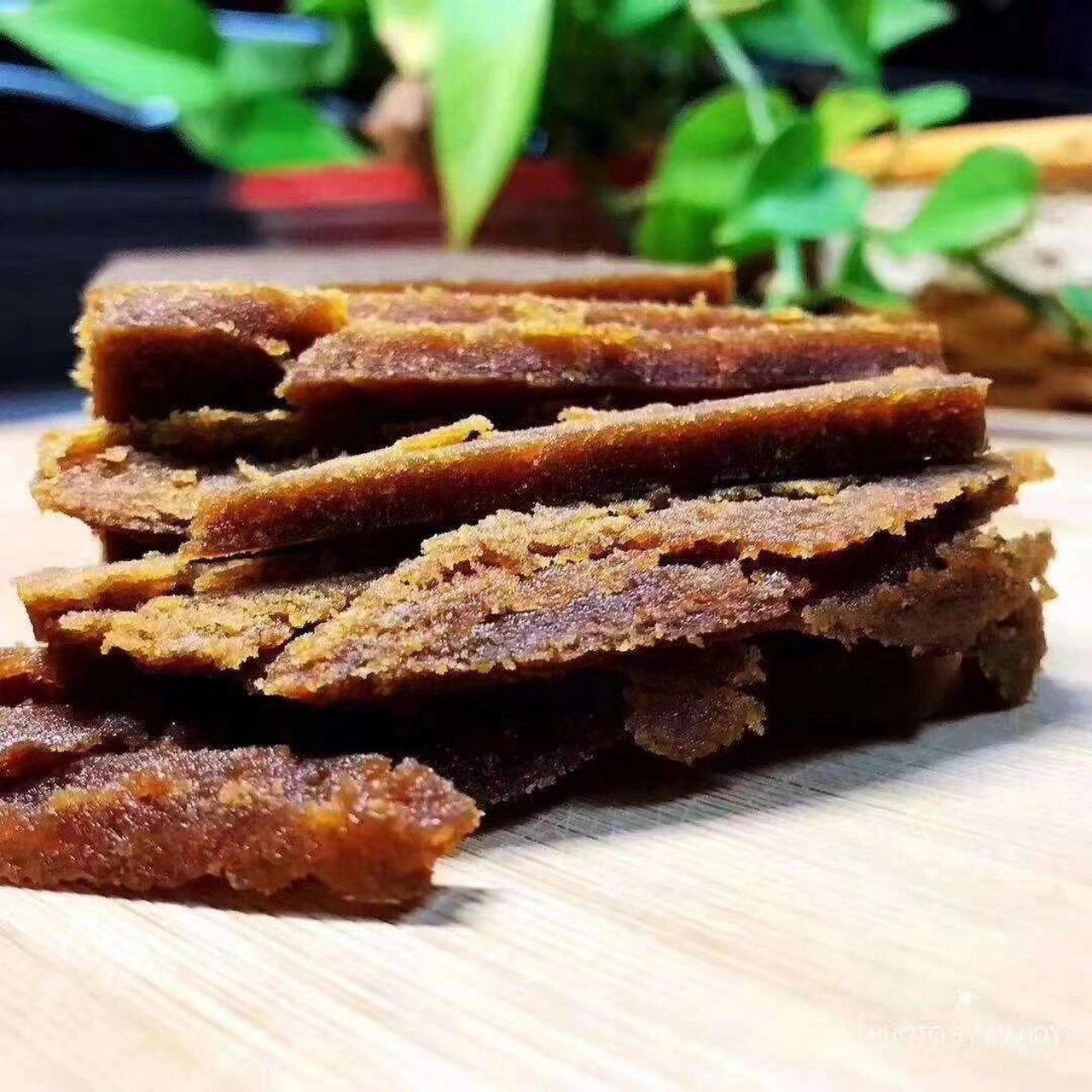 云南产红糖的地方很多,但最好还是要数西双版纳的傣家红糖.